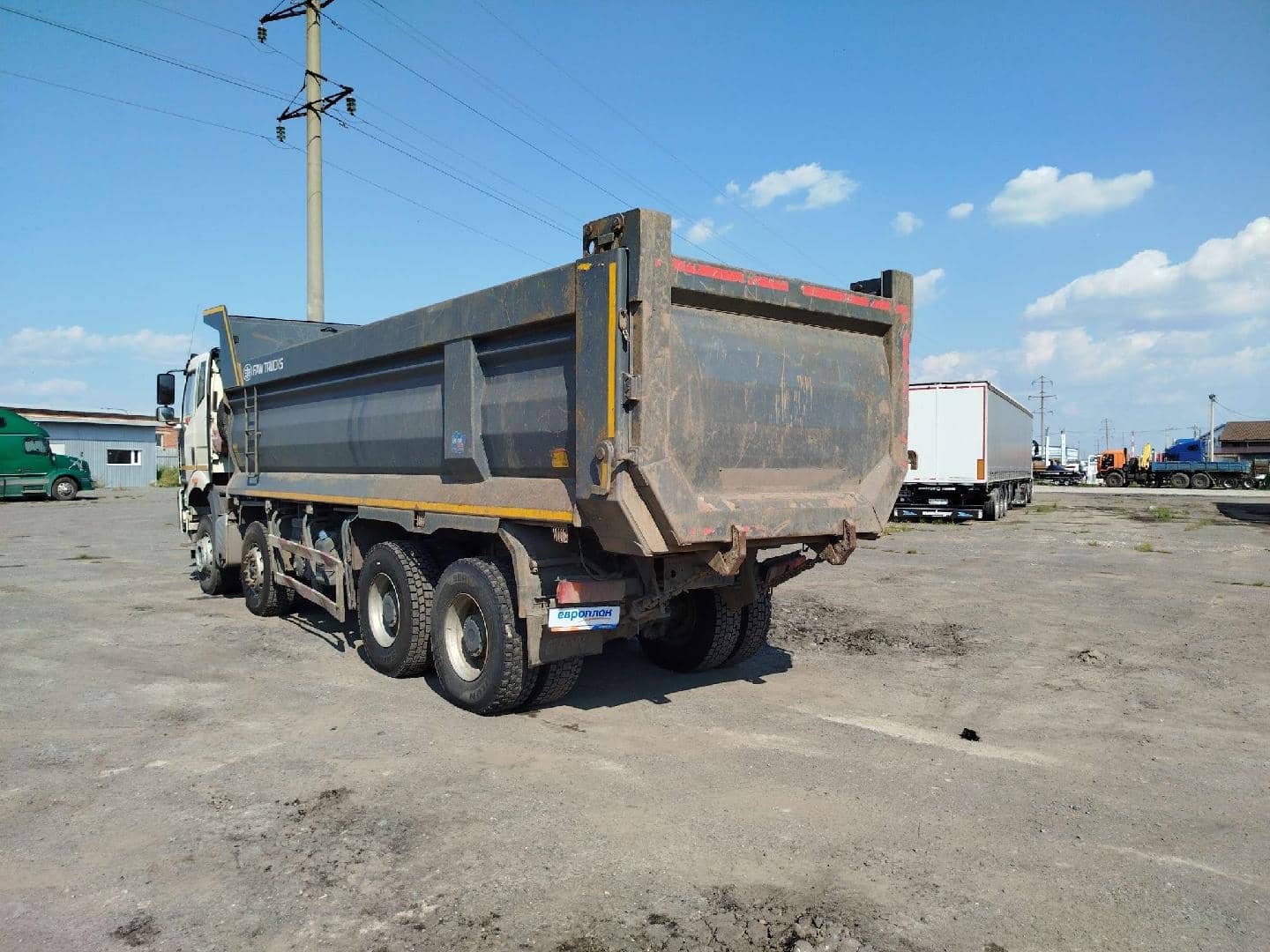 FAW CA3311P66K24T4E5 8х4,  110 081 км, 2023 года в лизинг