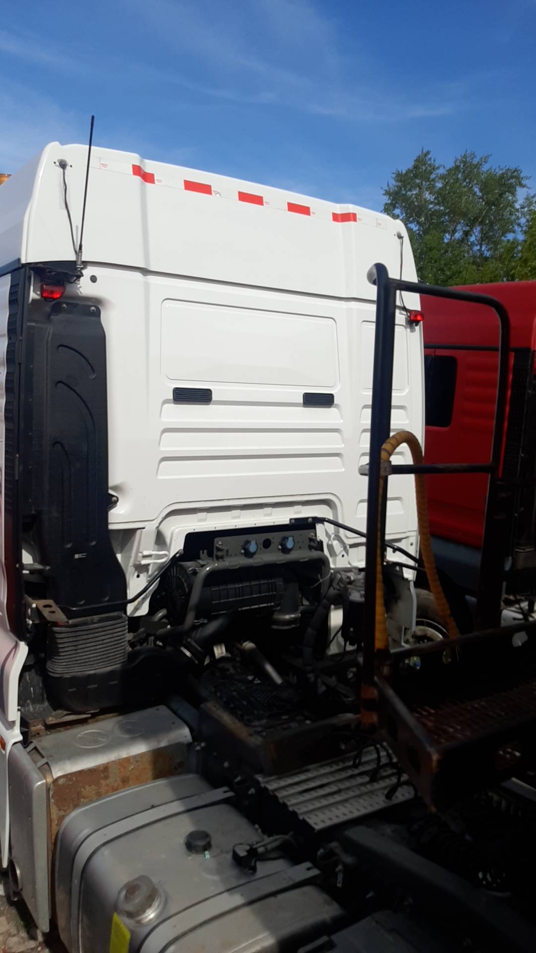 Sitrak С7Н 6×4 ZZ4256V364HE,  287 821 км, 2023 года в лизинг