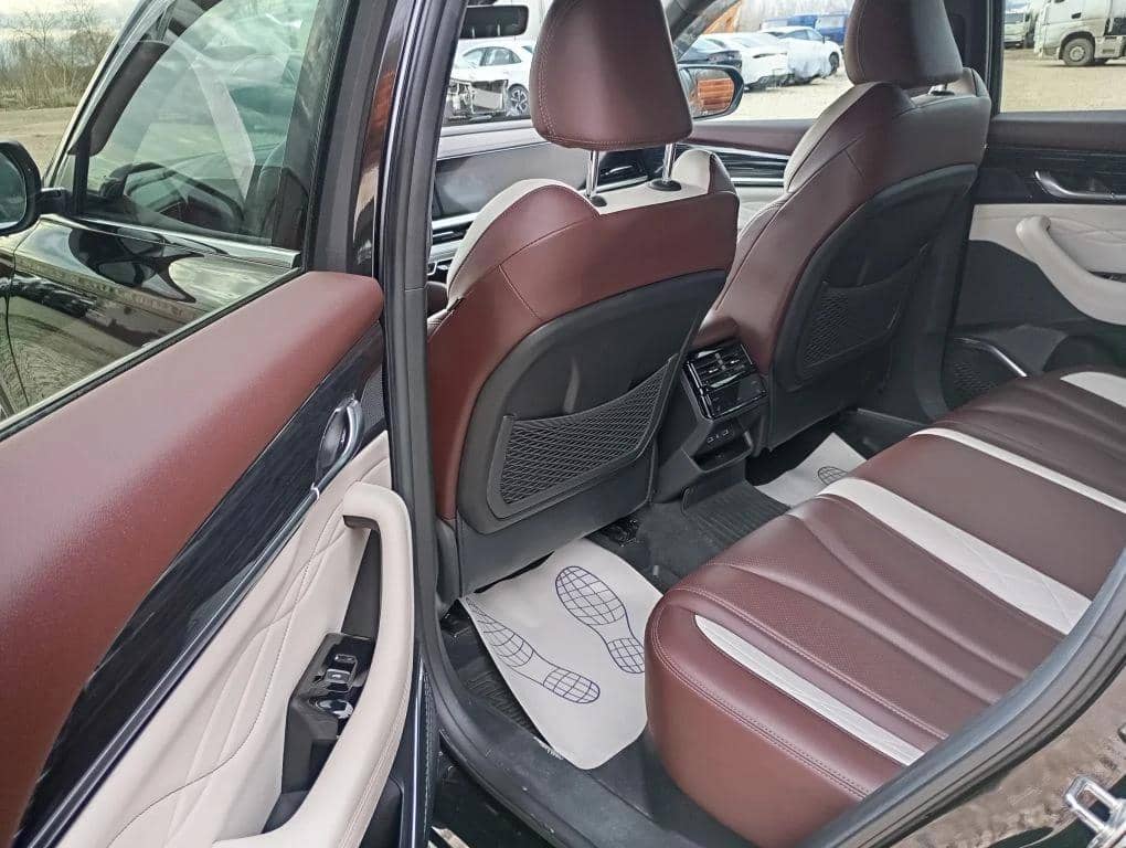 Geely Monjaro,  159 043 км, 2023 года в лизинг