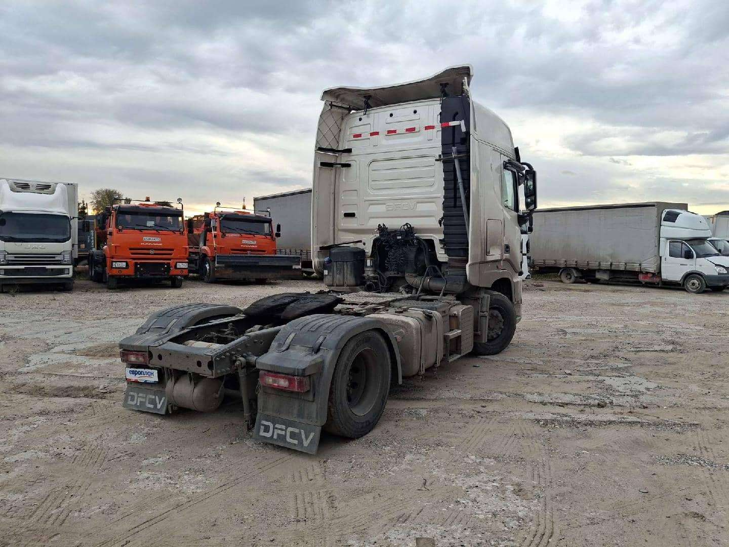 DongFeng GX DFH4180 4x2,  508 933 км, 2023 года в лизинг