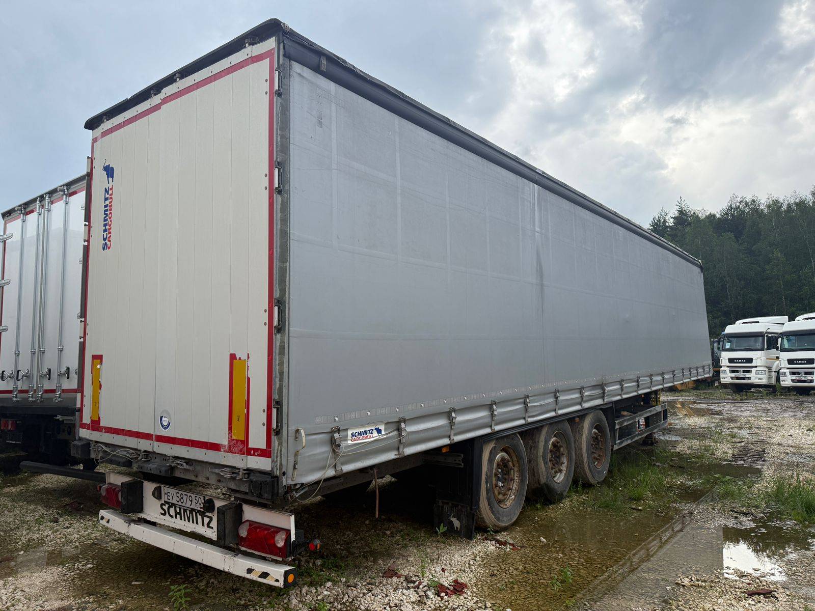 SCHMITZ Шторный 9084, 2017 года в лизинг
