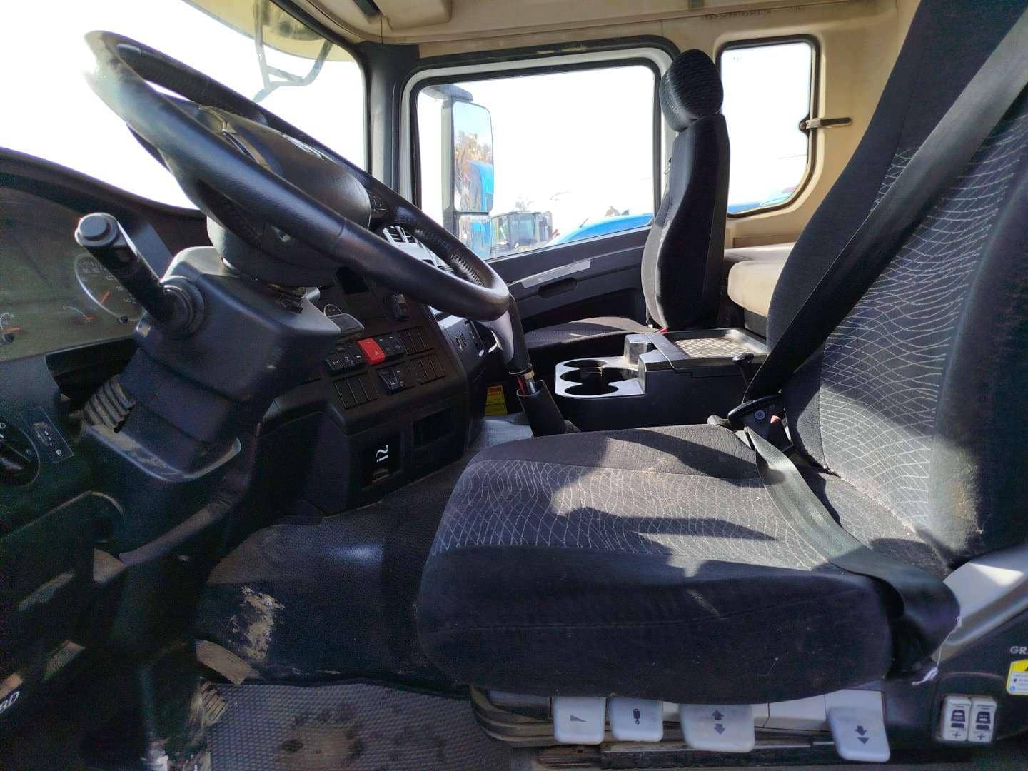 Shacman SX32586V384,  266 925 км, 2022 года в лизинг