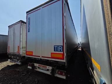 Has Trailer HasLiner