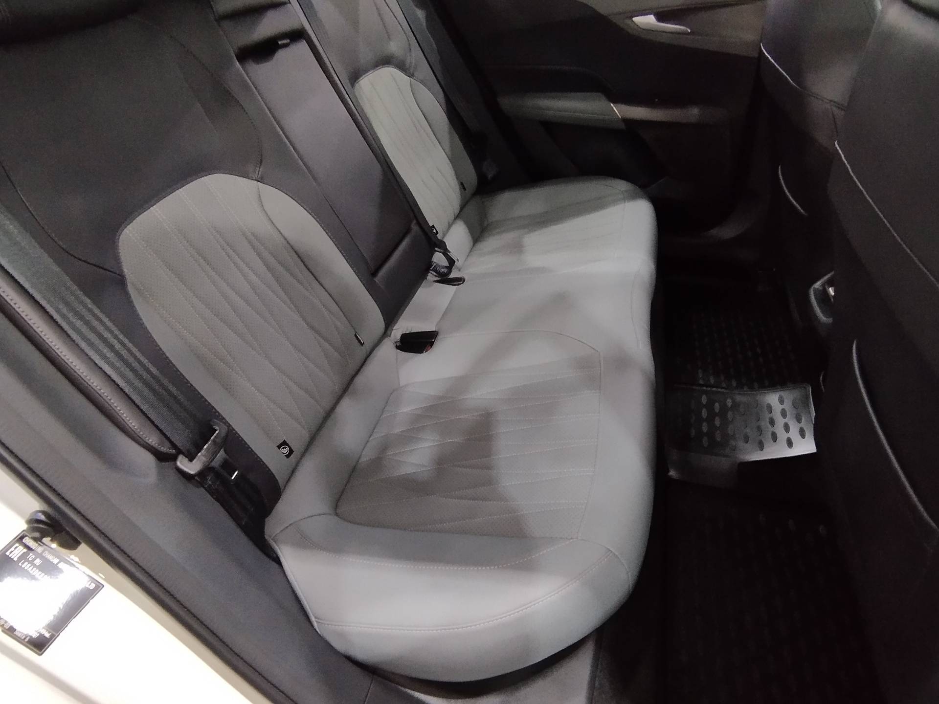 Changan Lamore Tech 1.5 DCT 180hp 2WD 