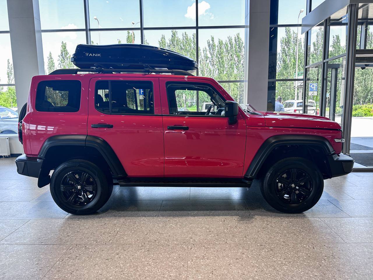 Tank 300 City Adventure 2.0 8AT 4WD