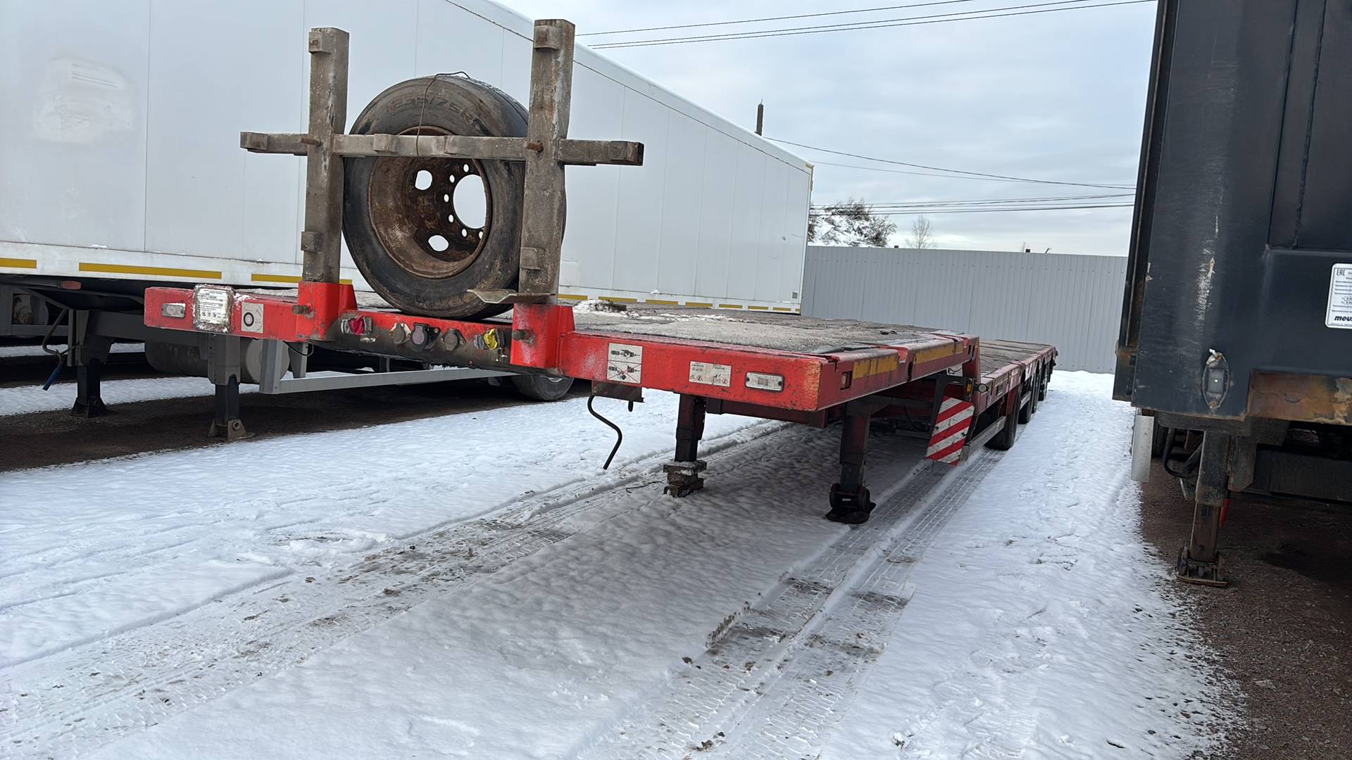 Компания СпецПрицеп Тяжеловоз низкорамный 9942L4, 2020 года в лизинг