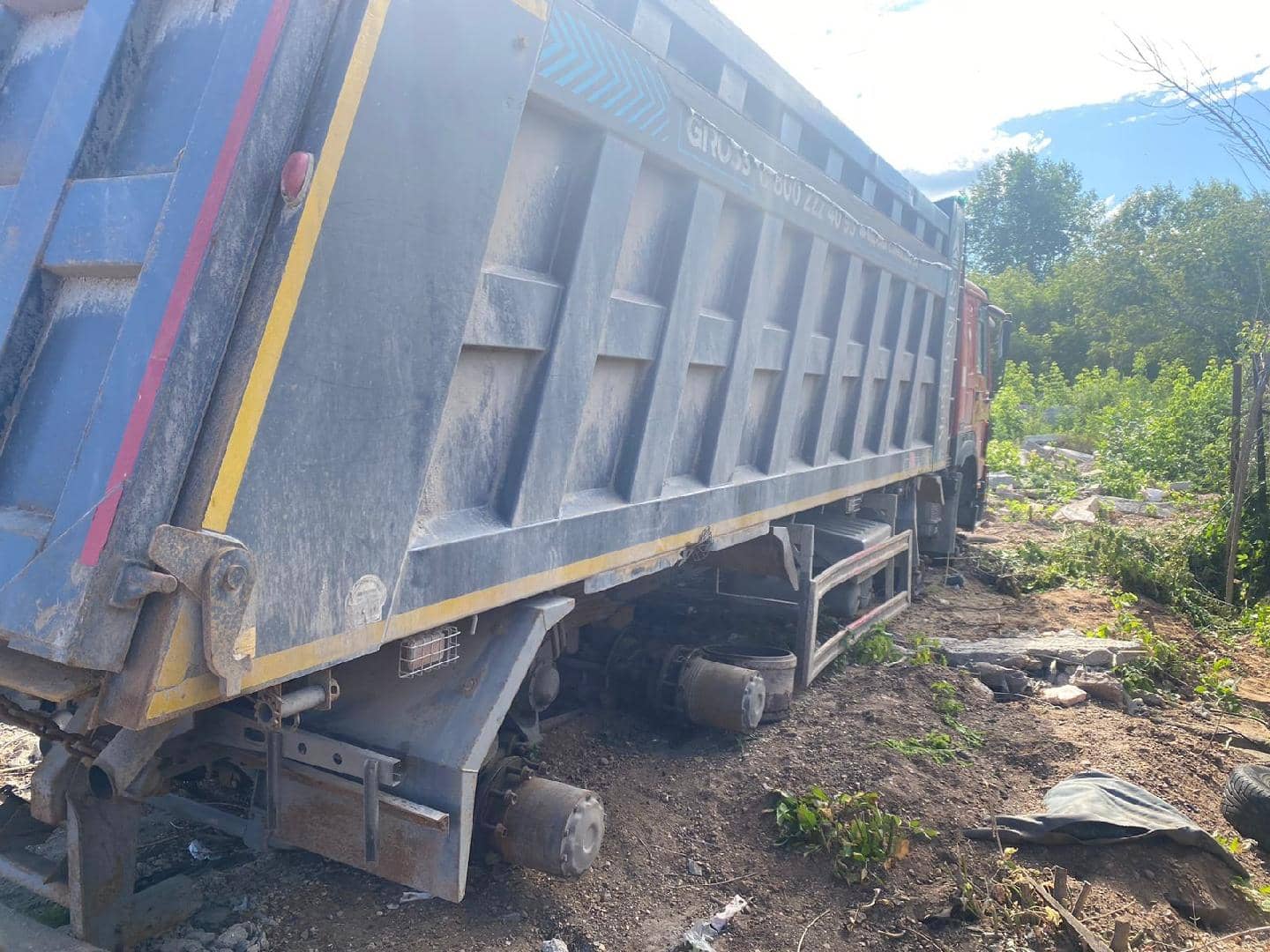 HOWO ZZ3407S3867E 8x4,  130 000 км, 2022 года