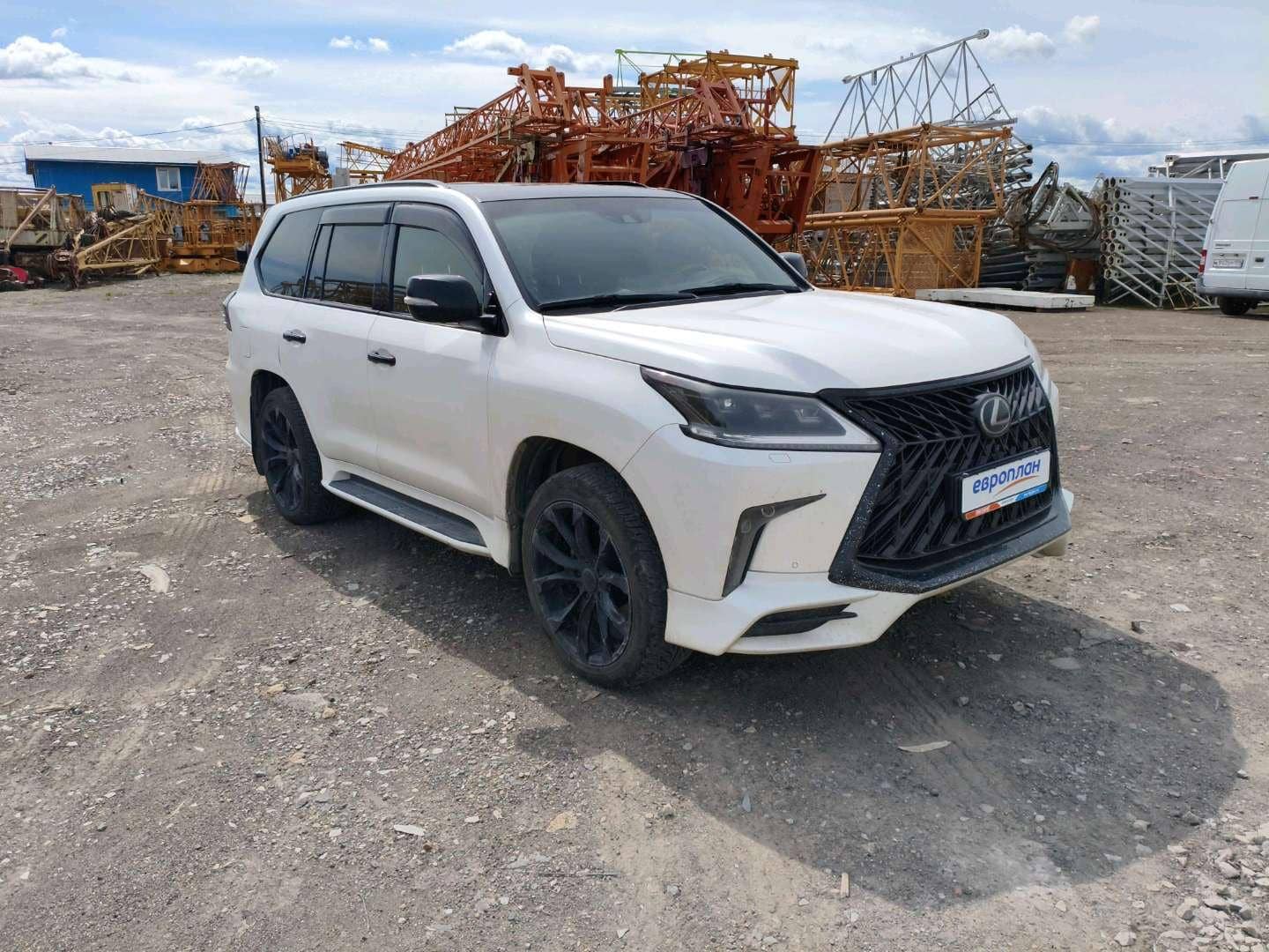 Lexus LX 570,  116 767 км, 2019 года в лизинг
