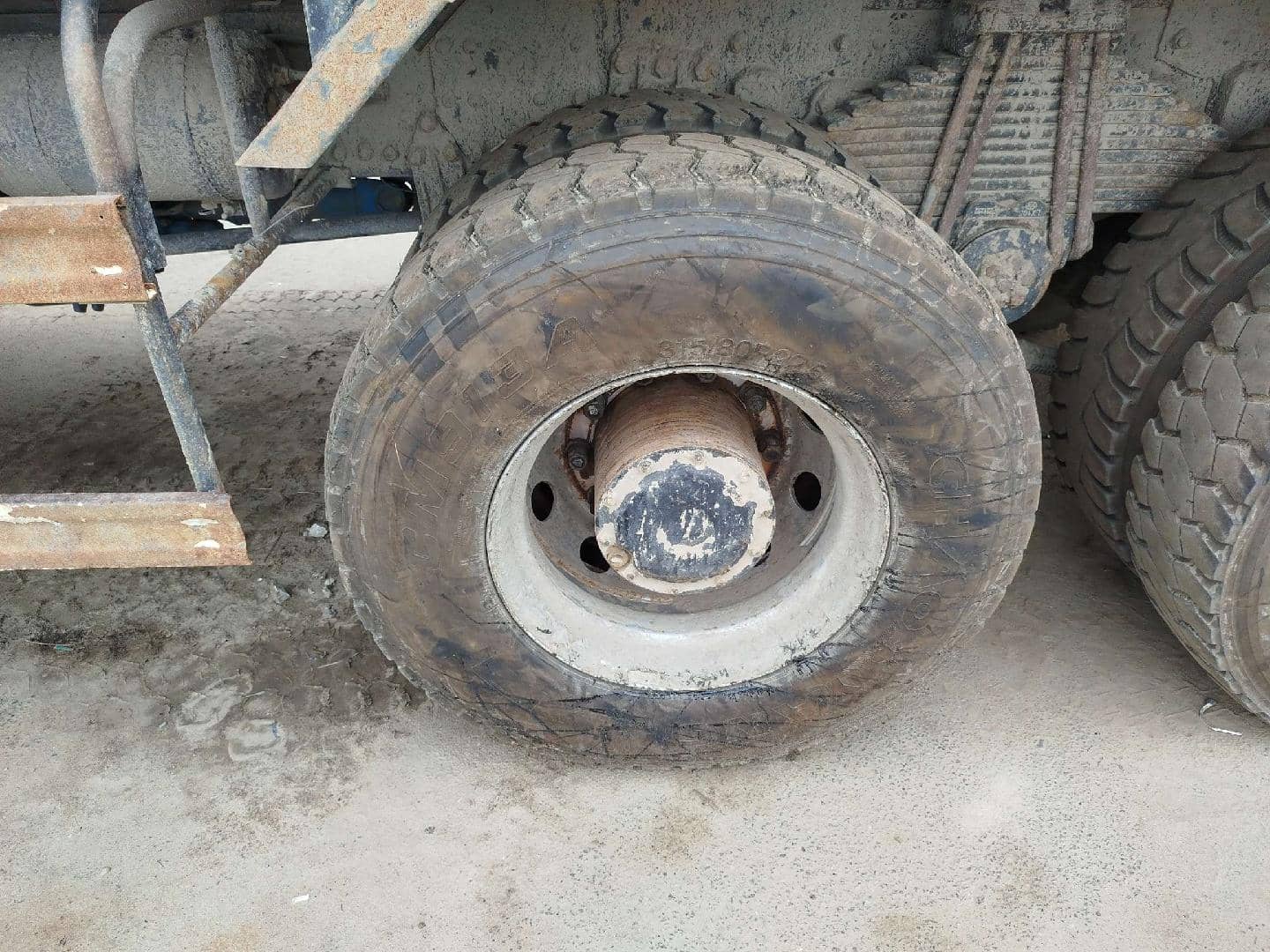 FAW CA3250P66K24L1TE5 6x6,  127 150 км, 2023 года в лизинг