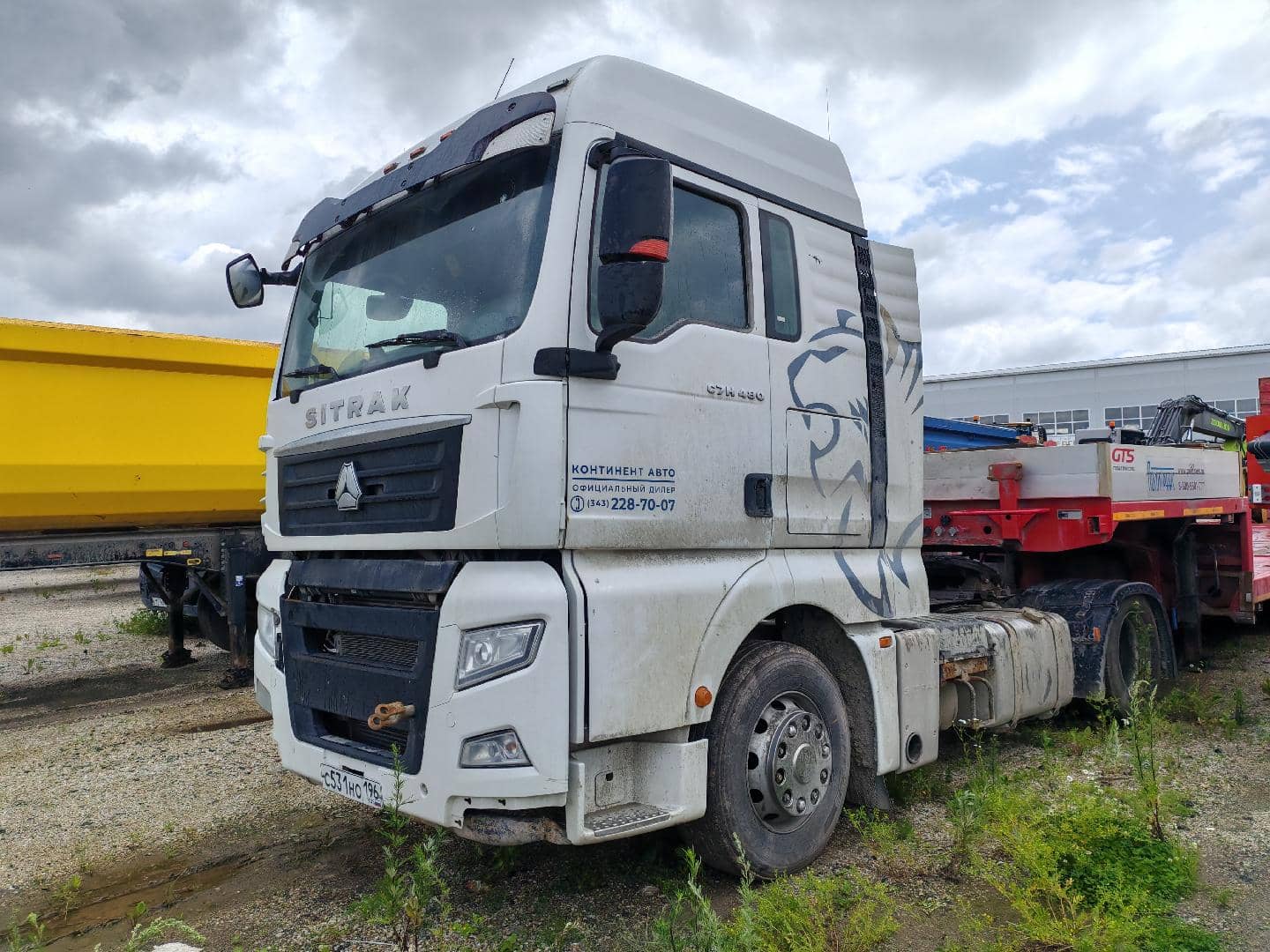 Sitrak ZZ4186V391HE,  586 567 км, 2023 года в лизинг