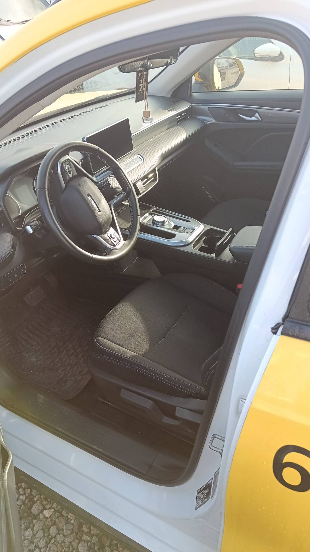 Haval Jolion,  64 393 км, 2024 года в лизинг