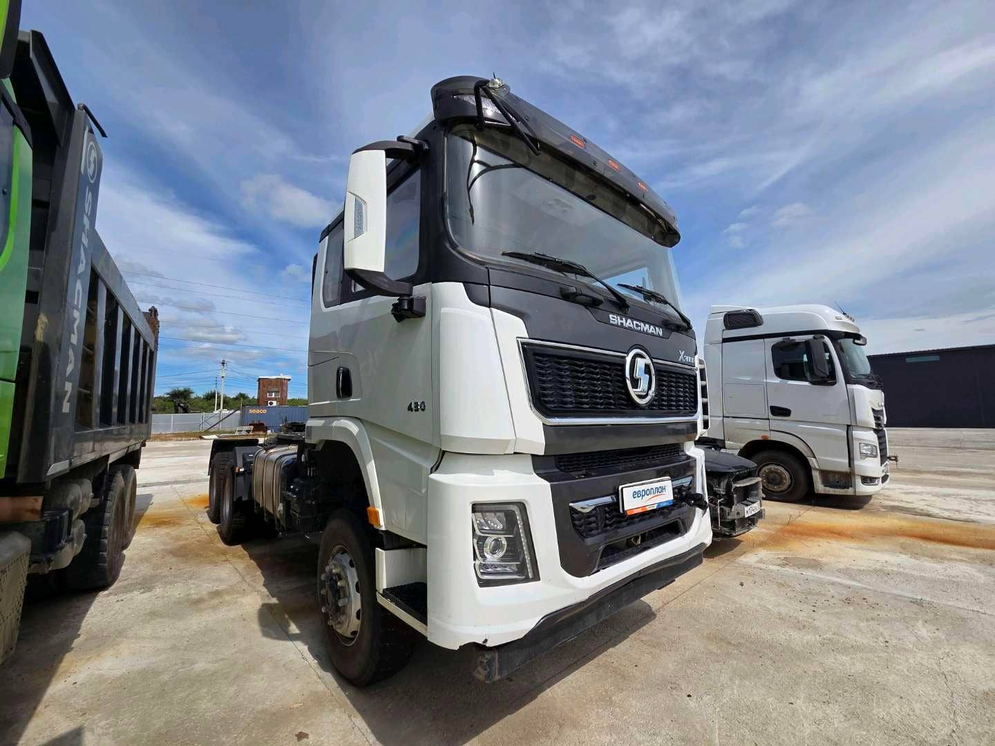 Shacman SX42586V385