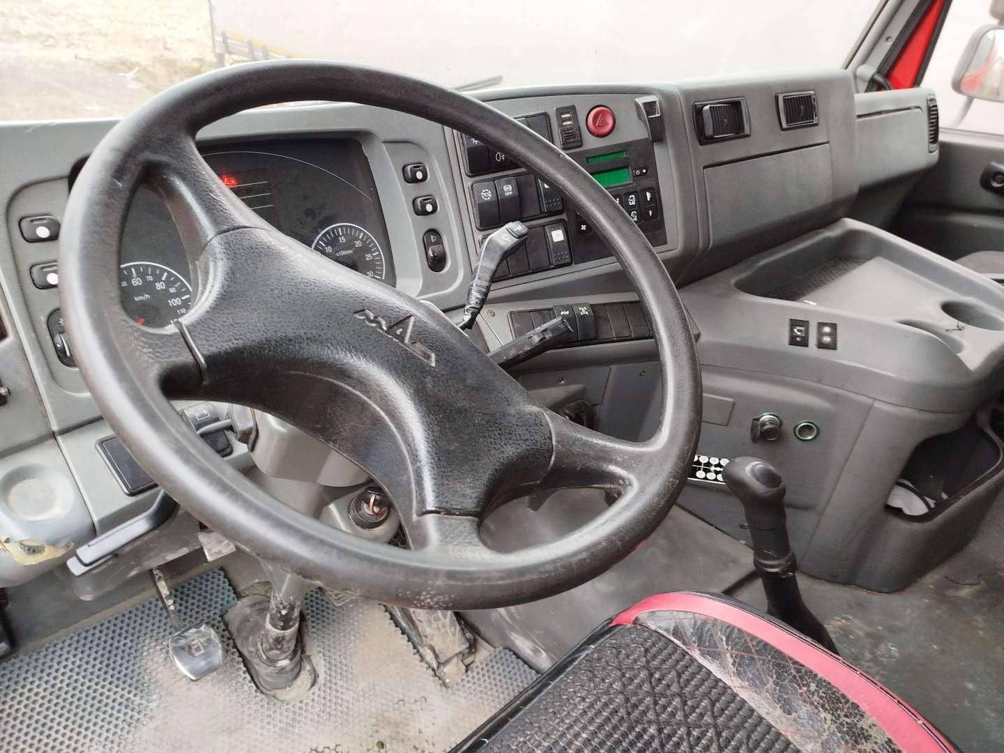 Shacman SX33186T366,  230 957 км, 2022 года в лизинг