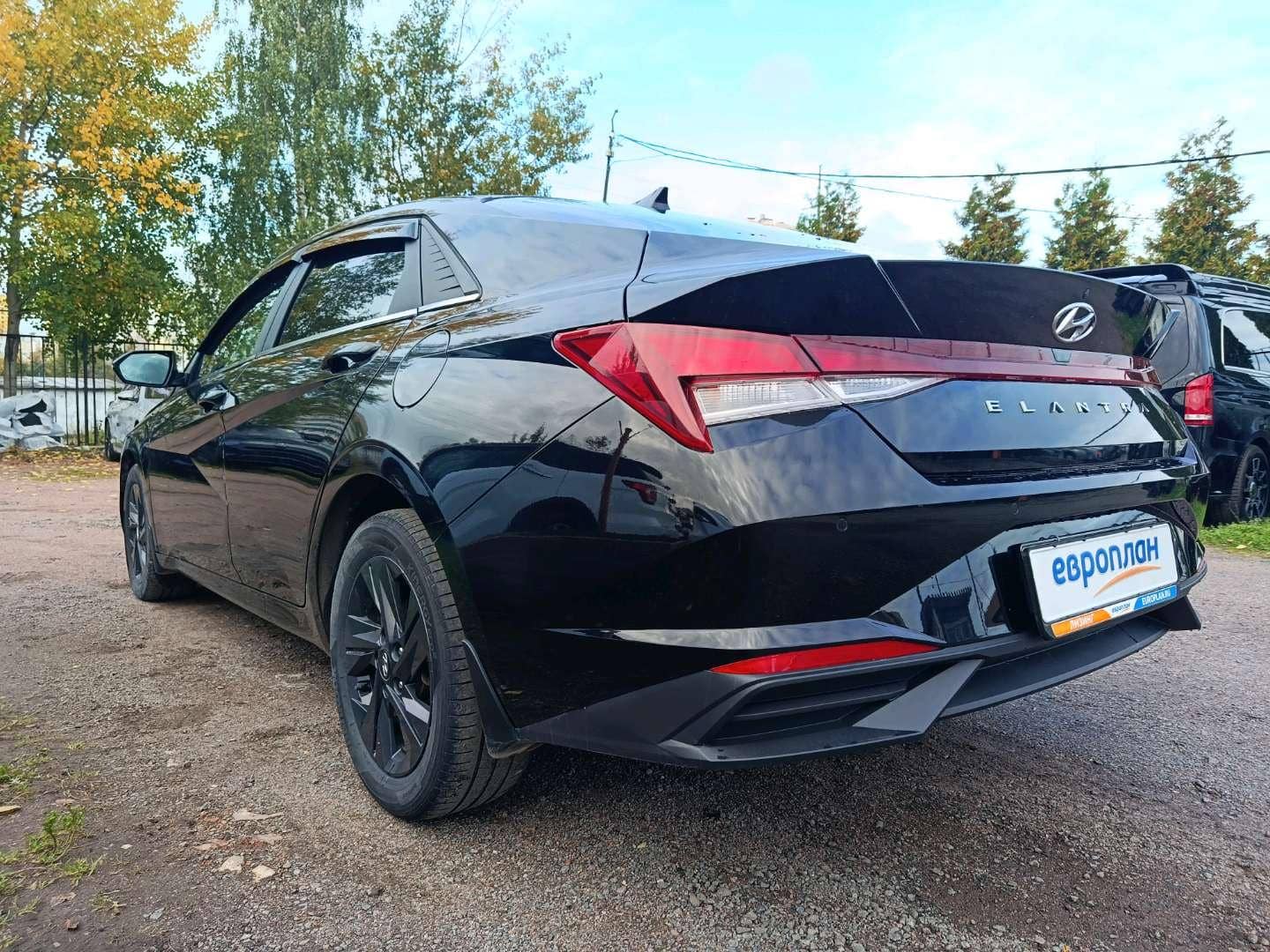 Hyundai Elantra,  76 778 км, 2022 года в лизинг
