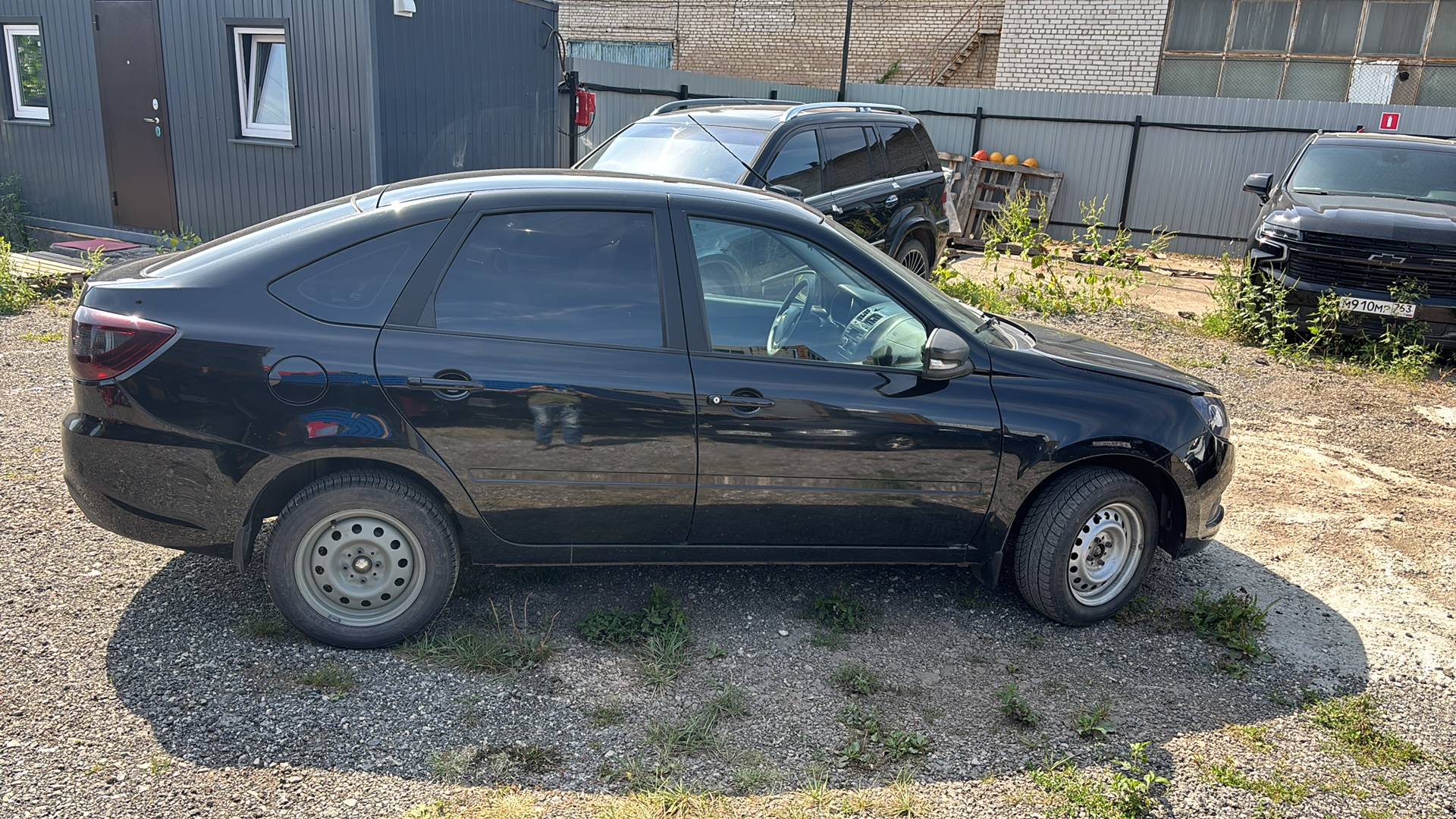 Lada Granta лифтбек,  84 818 км, 2023 года в лизинг