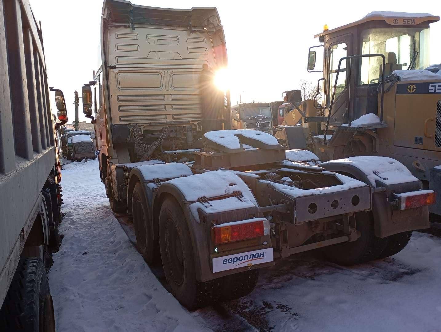 Shacman SX42584W324C,  170 847 км, 2022 года в лизинг