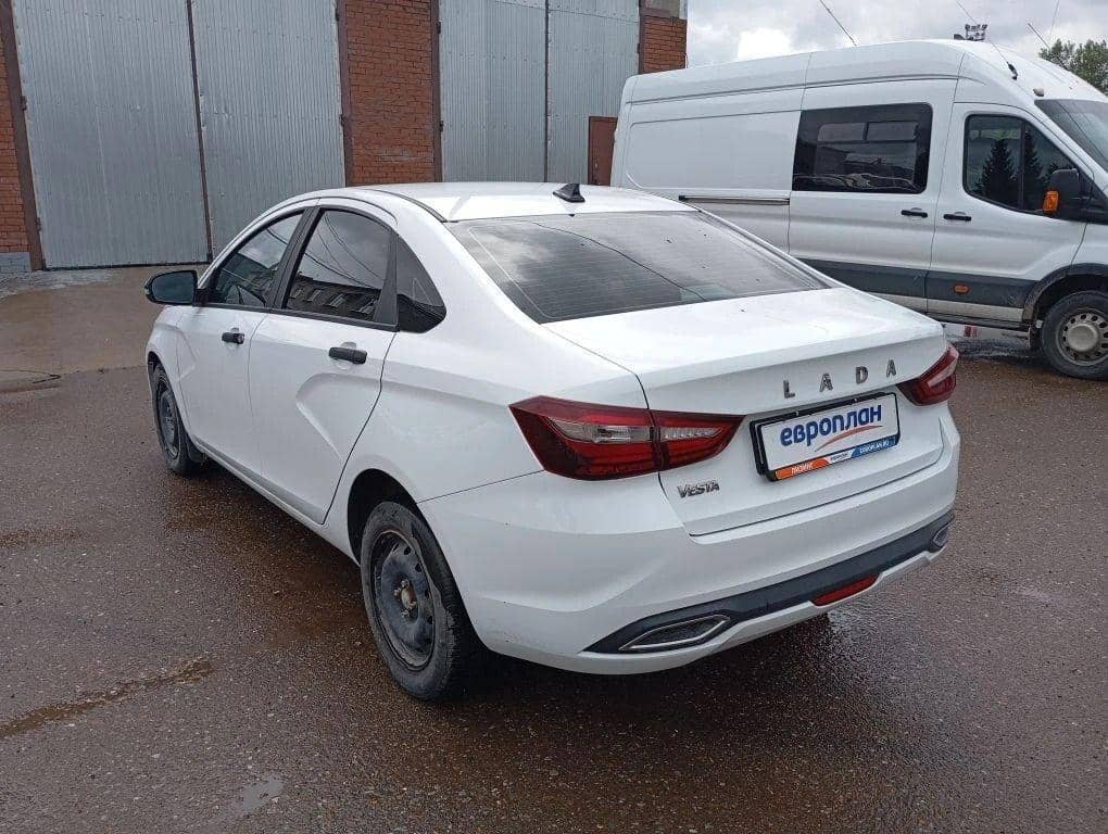 Lada Vesta седан,  129 685 км, 2024 года в лизинг