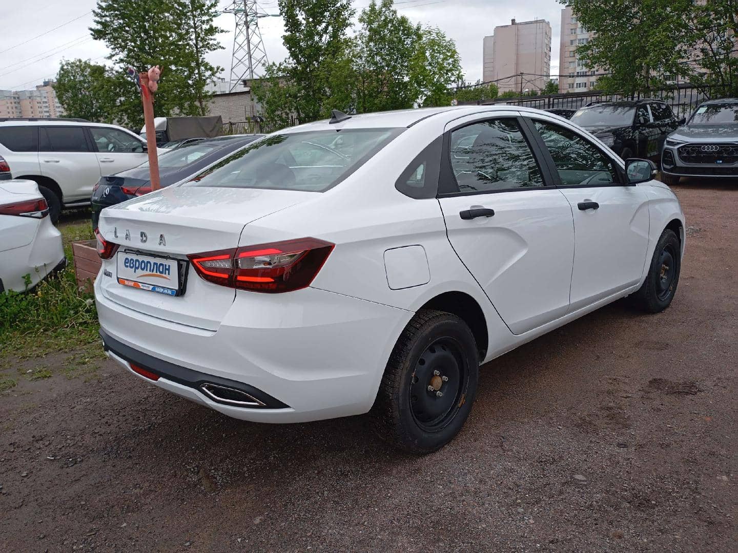 Lada Vesta седан,  32 788 км, 2025 года в лизинг