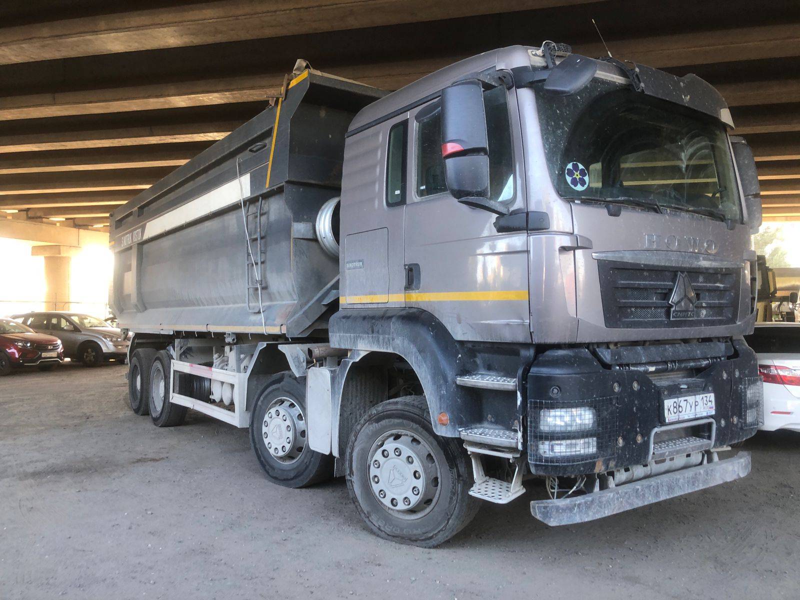 HOWO ZZ3317V386GE1 8х4