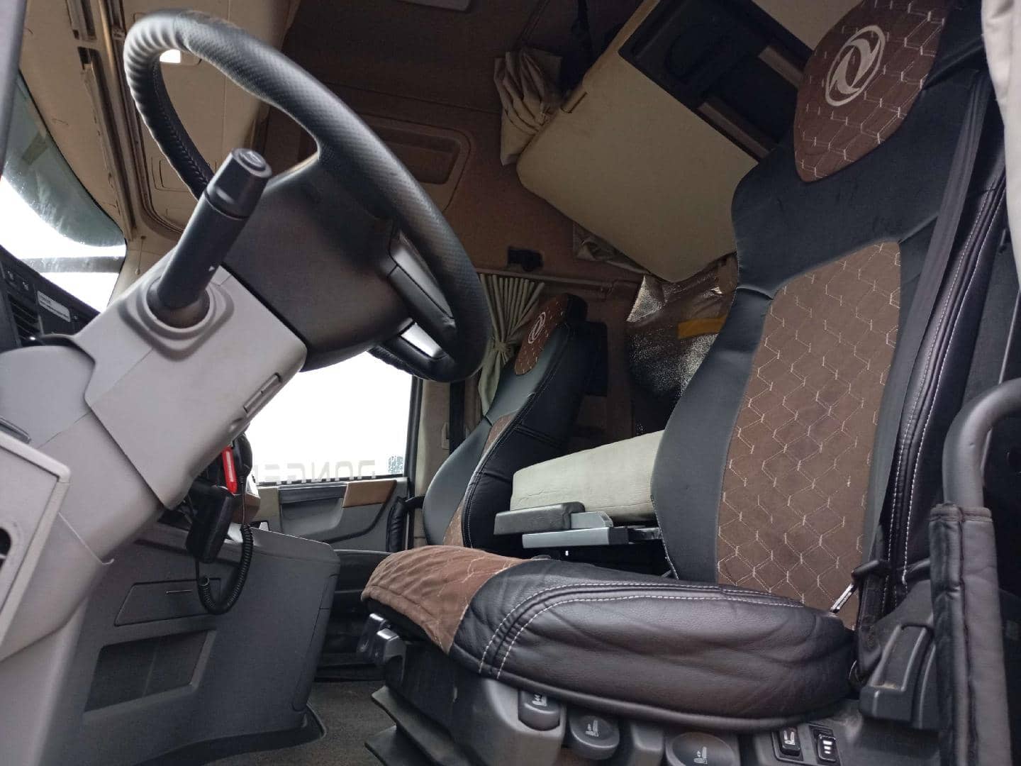 DongFeng GX DFH4180 4x2,  851 365 км, 2023 года в лизинг