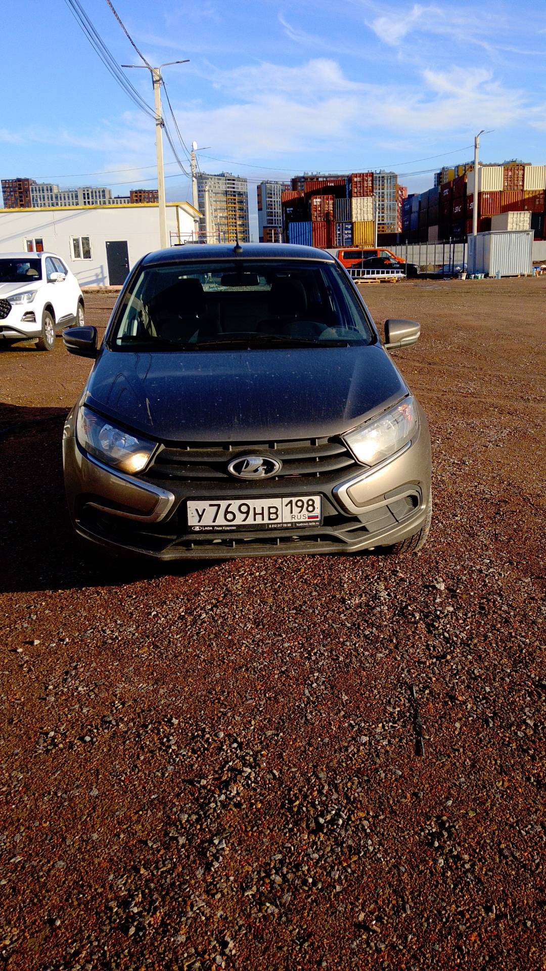 Lada Granta лифтбек,  6 673 км, 2025 года в лизинг