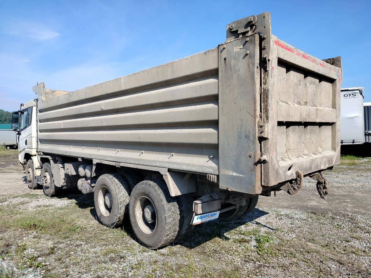 Shacman SX33186T366C,  167 609 км, 2021 года в лизинг