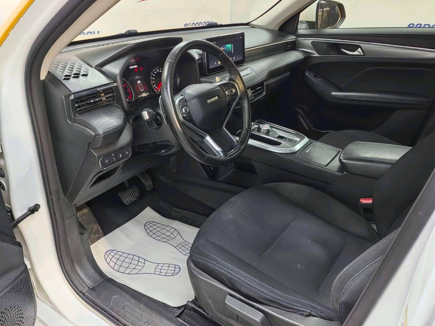 Haval Jolion,  233 302 км, 2023 года в лизинг