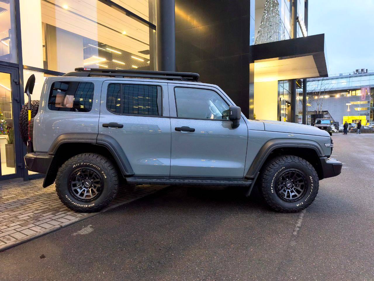 Tank 300 Premium 2.0 8AT 4WD