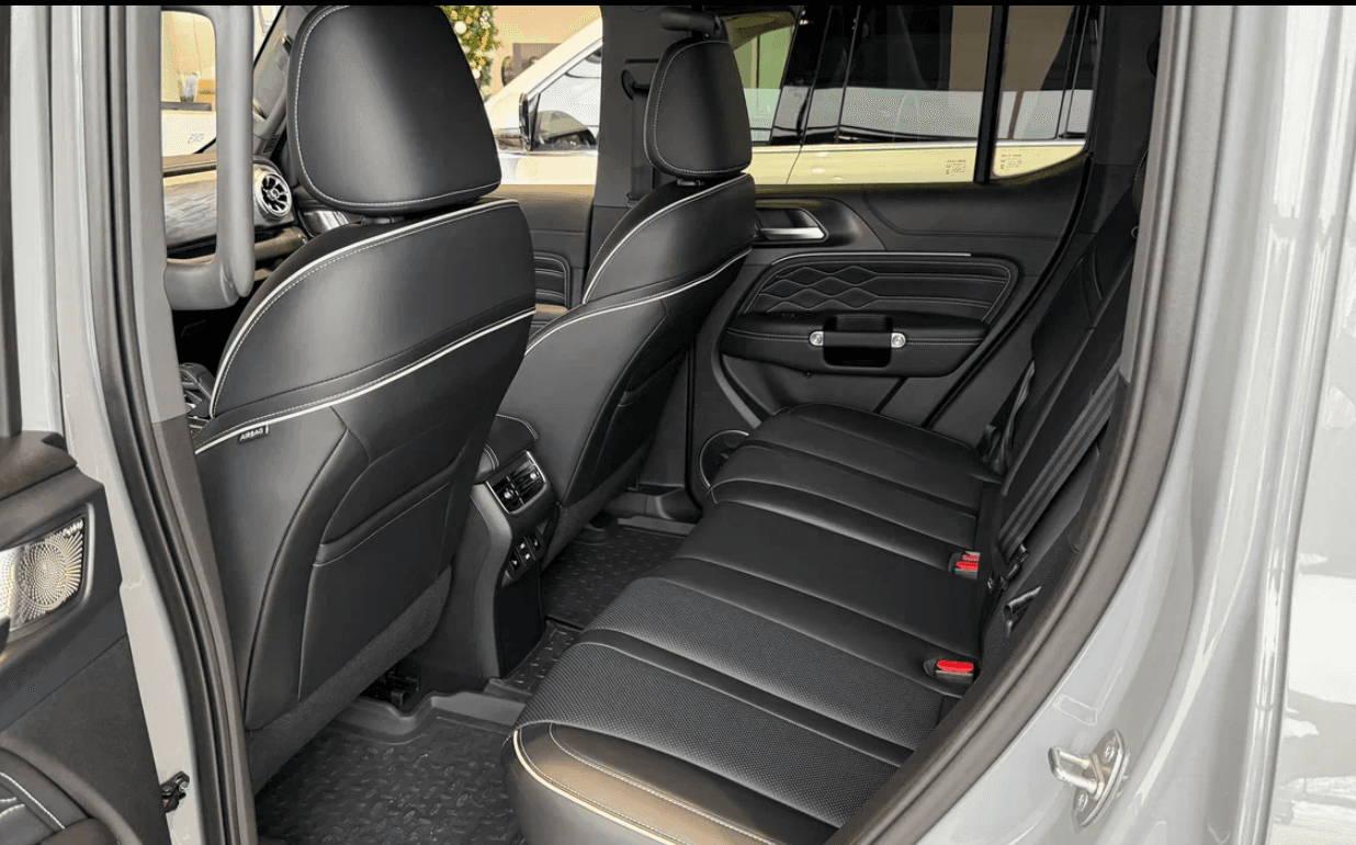 Tank 300 Сити Премиум 2.0 АТ полный привод