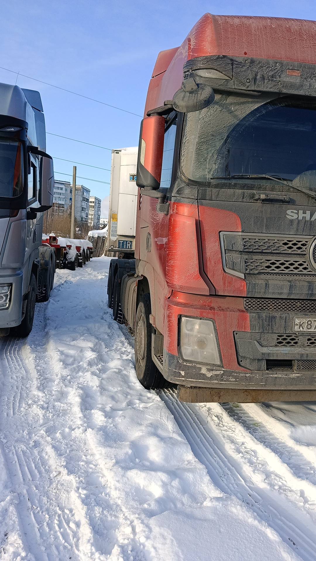 Shacman SX42584V324,  386 511 км, 2022 года в лизинг