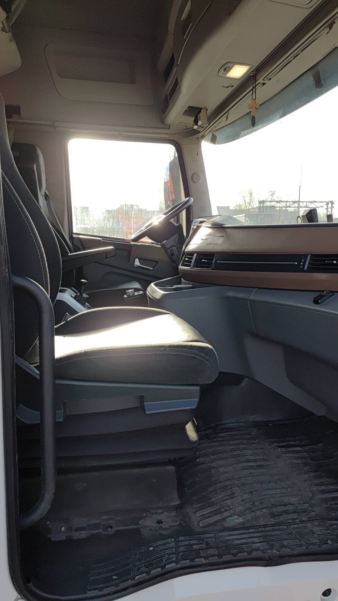 DongFeng GX D111A 4x2,  287 751 км, 2023 года в лизинг