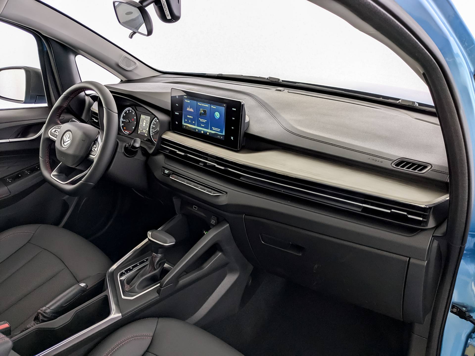 Livan X3PRO Luxury 1.5 CVT