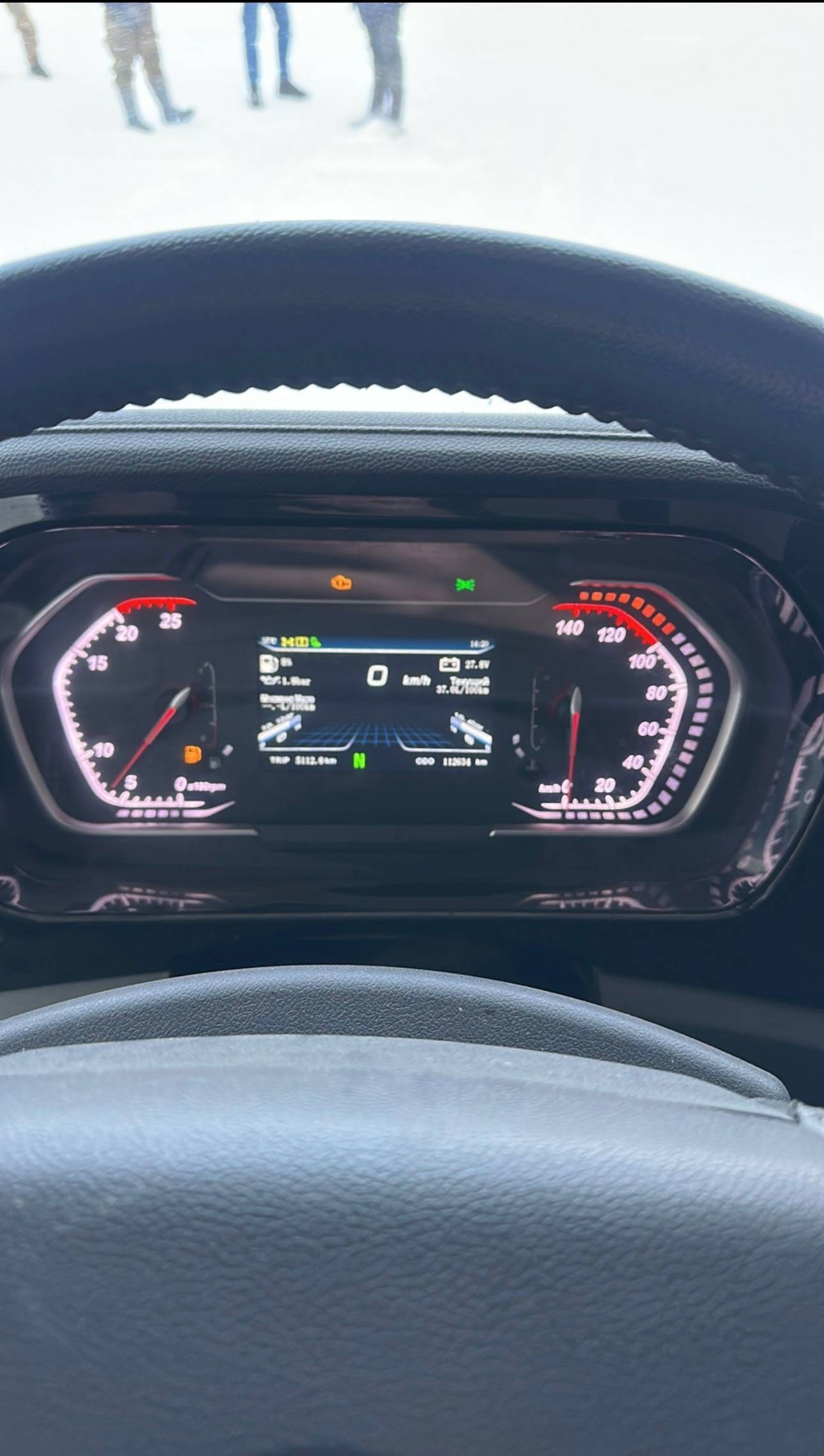 Shacman SX42584V324,  113 638 км, 2023 года в лизинг