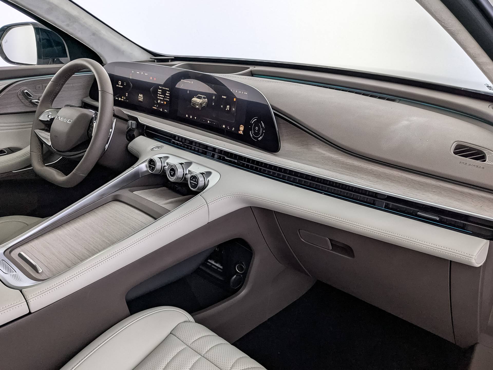 EXEED RX Флагман 2.0Т АТ полный привод (Flagship)