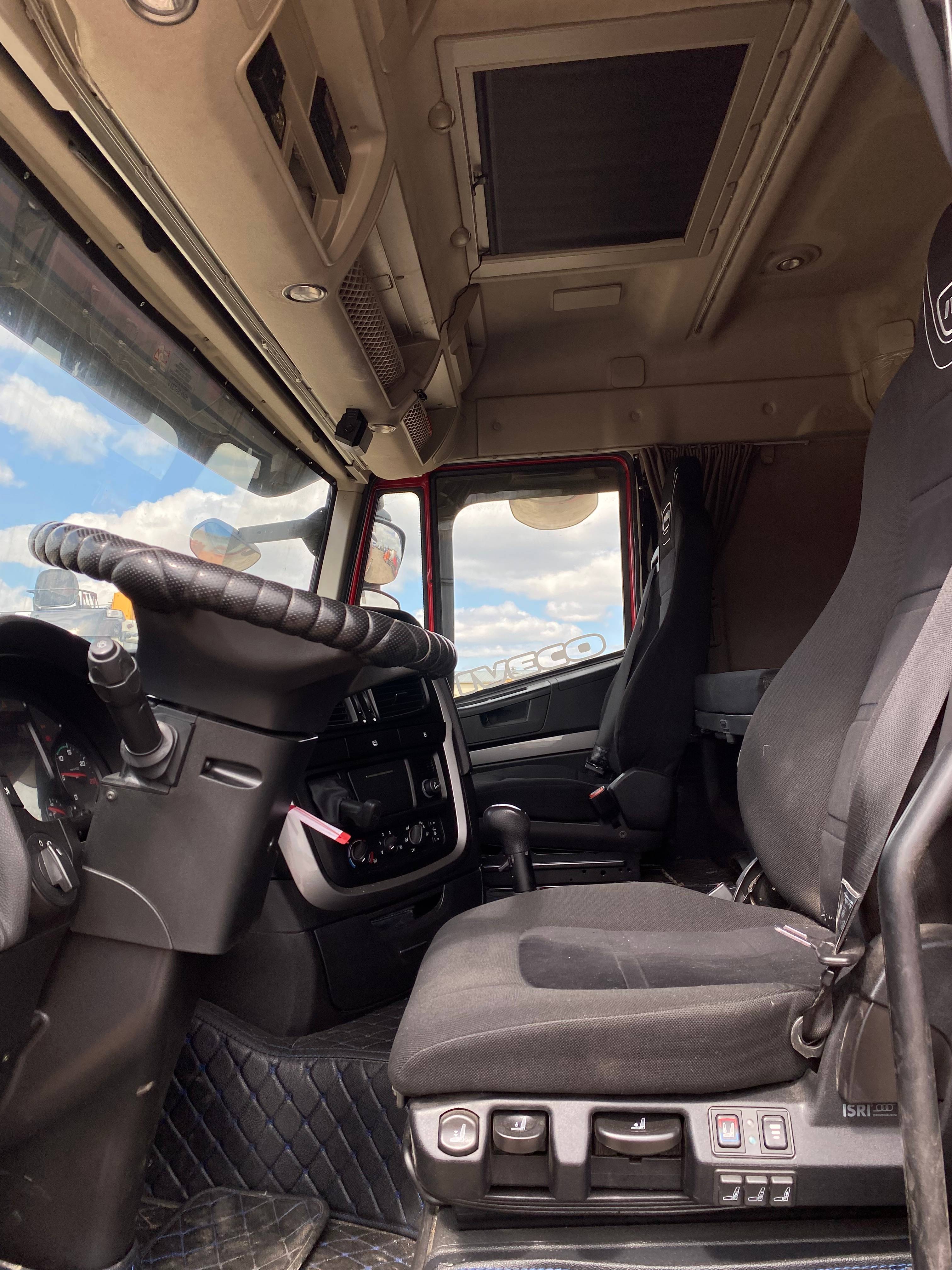 IVECO Stralis AS440S50TZP 6x4 Лот 000005414