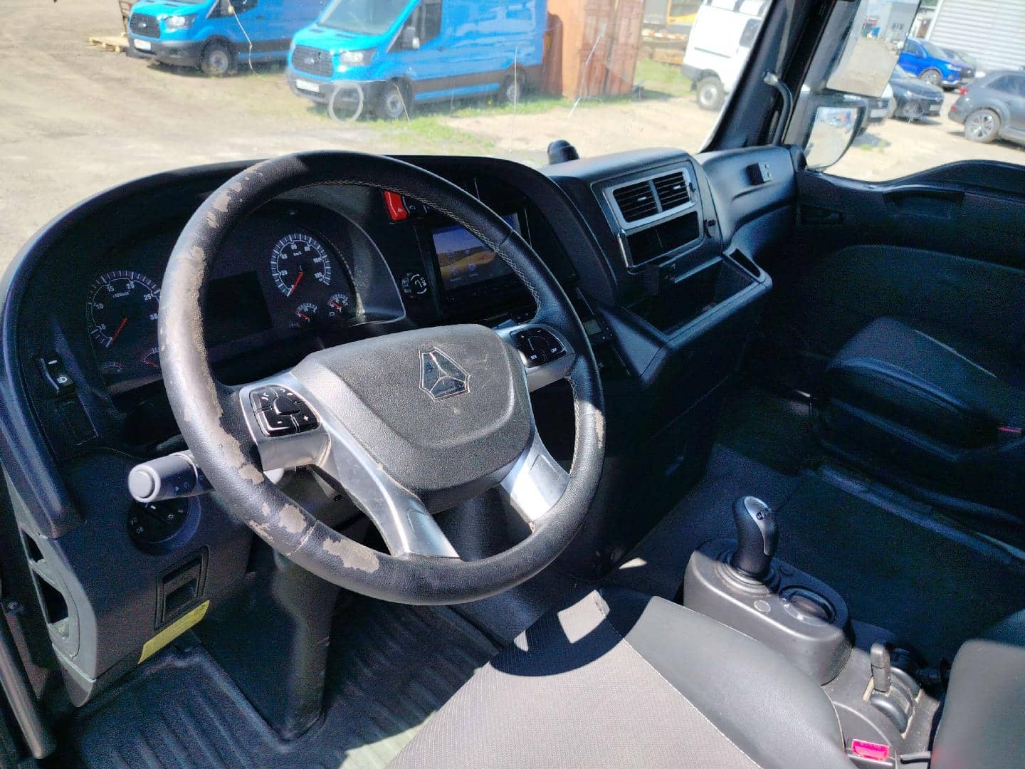 Sitrak C7H 4x2 ZZ4186V361HE,  593 472 км, 2022 года в лизинг