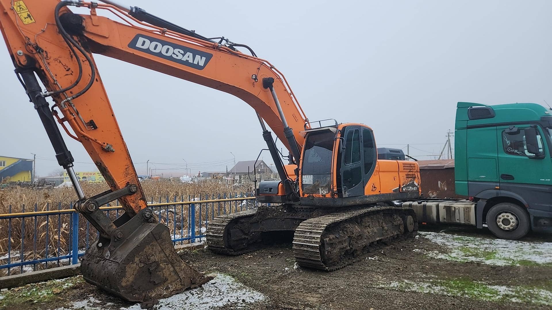 DOOSAN/DEVELON DX300LCA-7M,  4 031 км, 2023 года в лизинг
