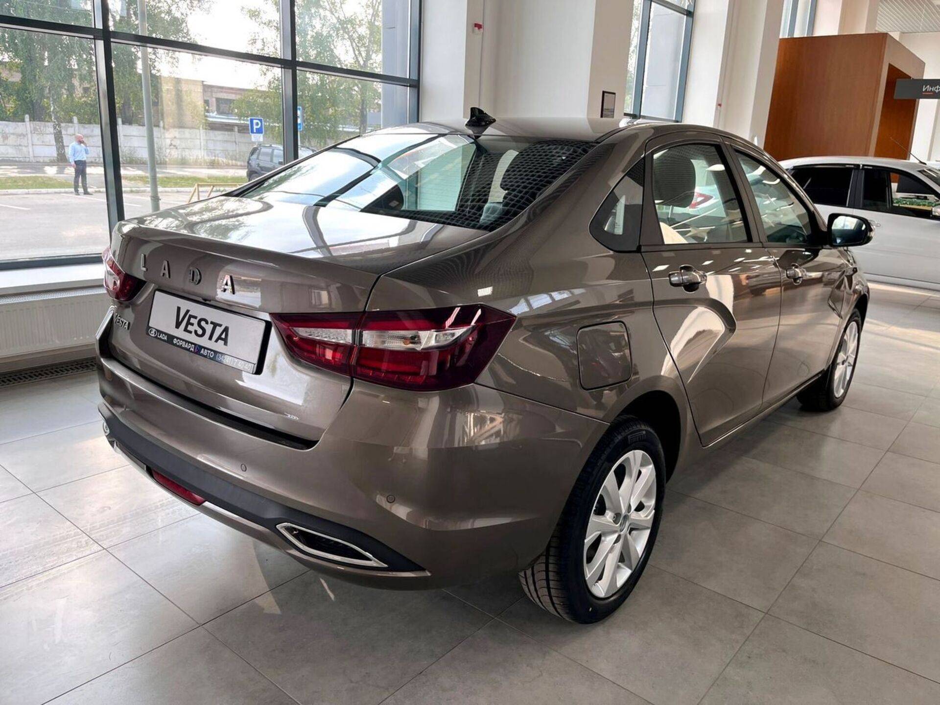 Lada Vesta седан Enjoy 24 1.8 122hp AT
