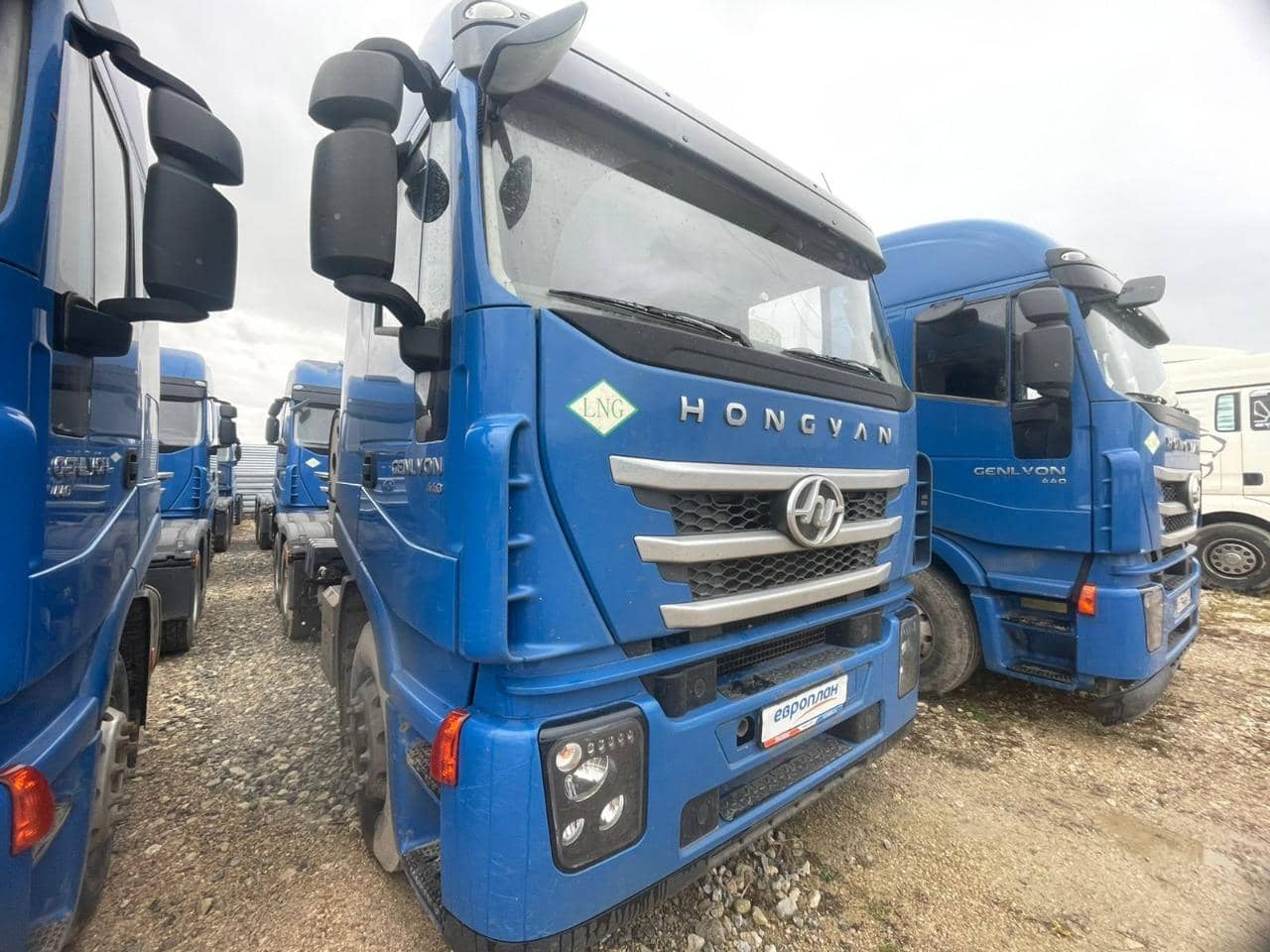 HONGYAN CQ4187HD12381T LNG,  49 756 км, 2023 года в лизинг