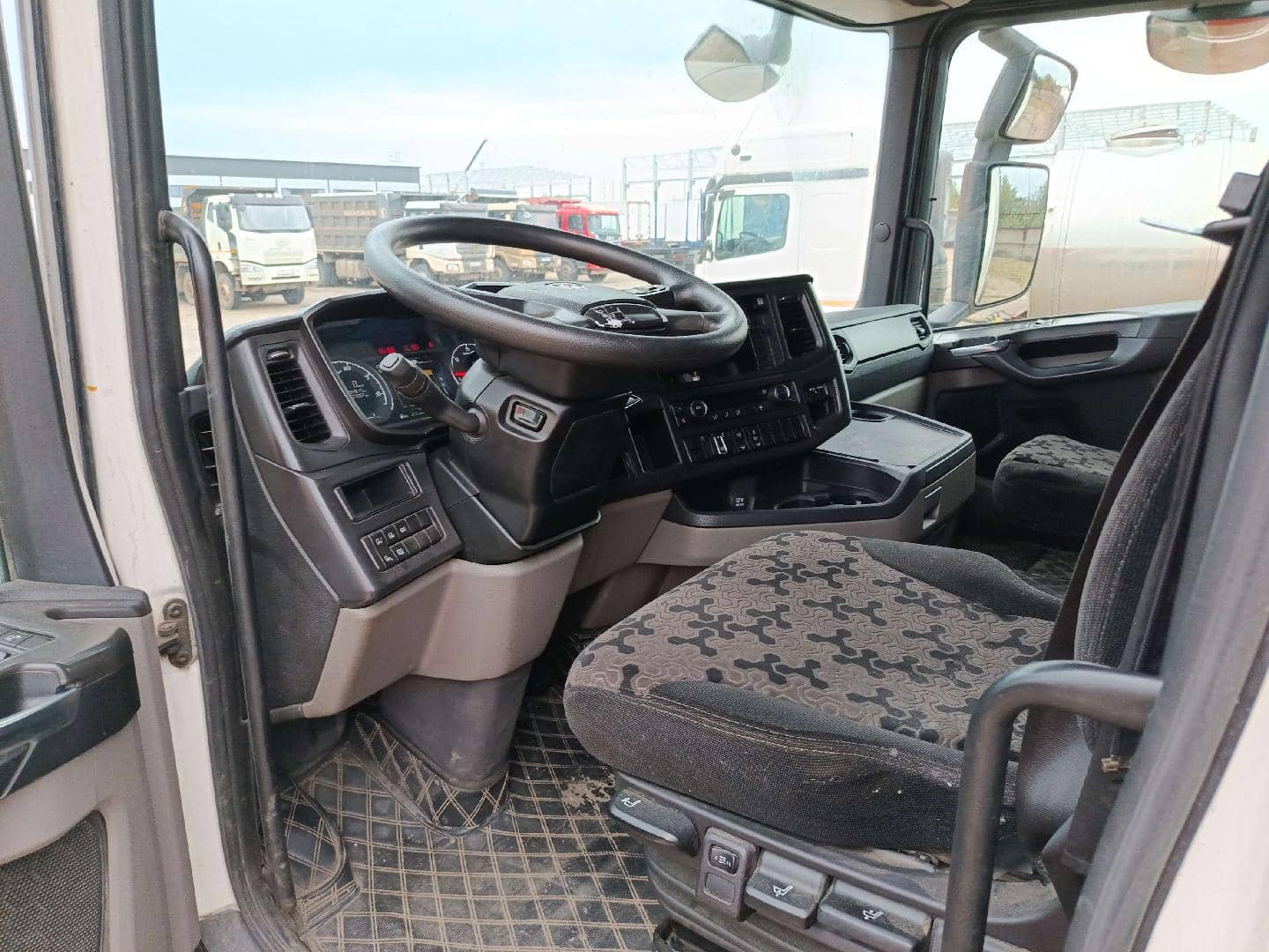SCANIA R 440 A4x2NA (Highline),  1 094 817 км, 2019 года в лизинг