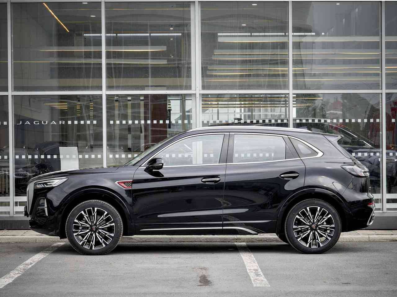 Hongqi HS5 Deluxe 2.0T AWD