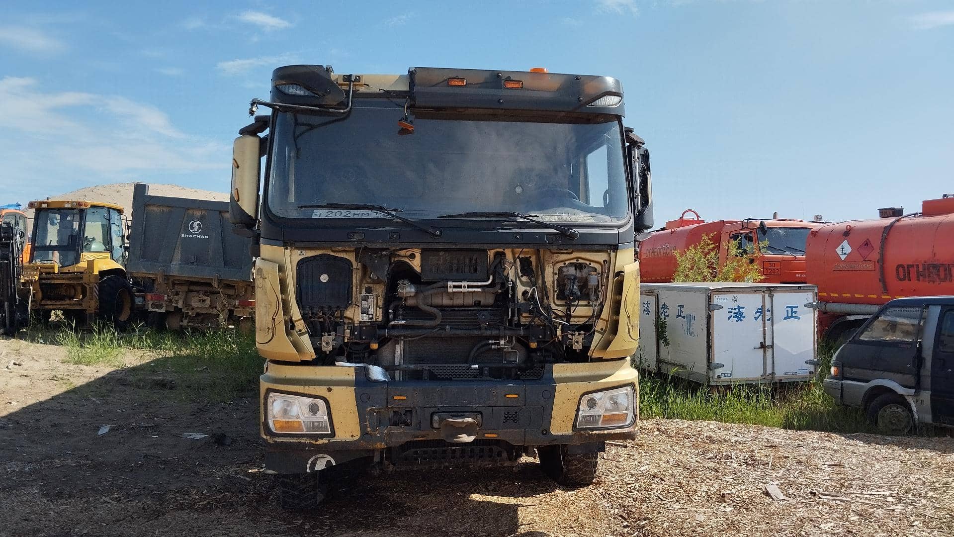 Shacman SX33186T366,  347 111 км, 2022 года в лизинг