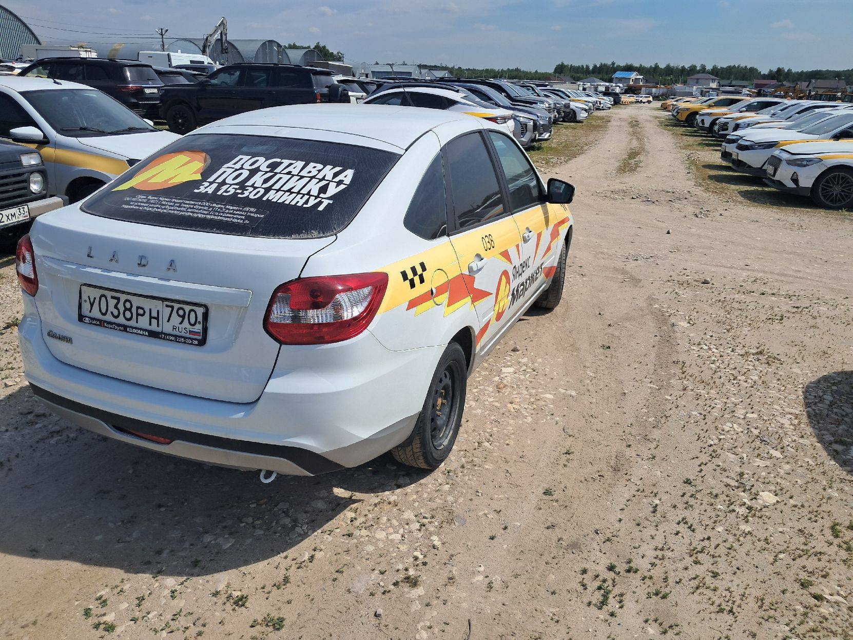 Lada Granta лифтбек,  126 114 км, 2024 года в лизинг