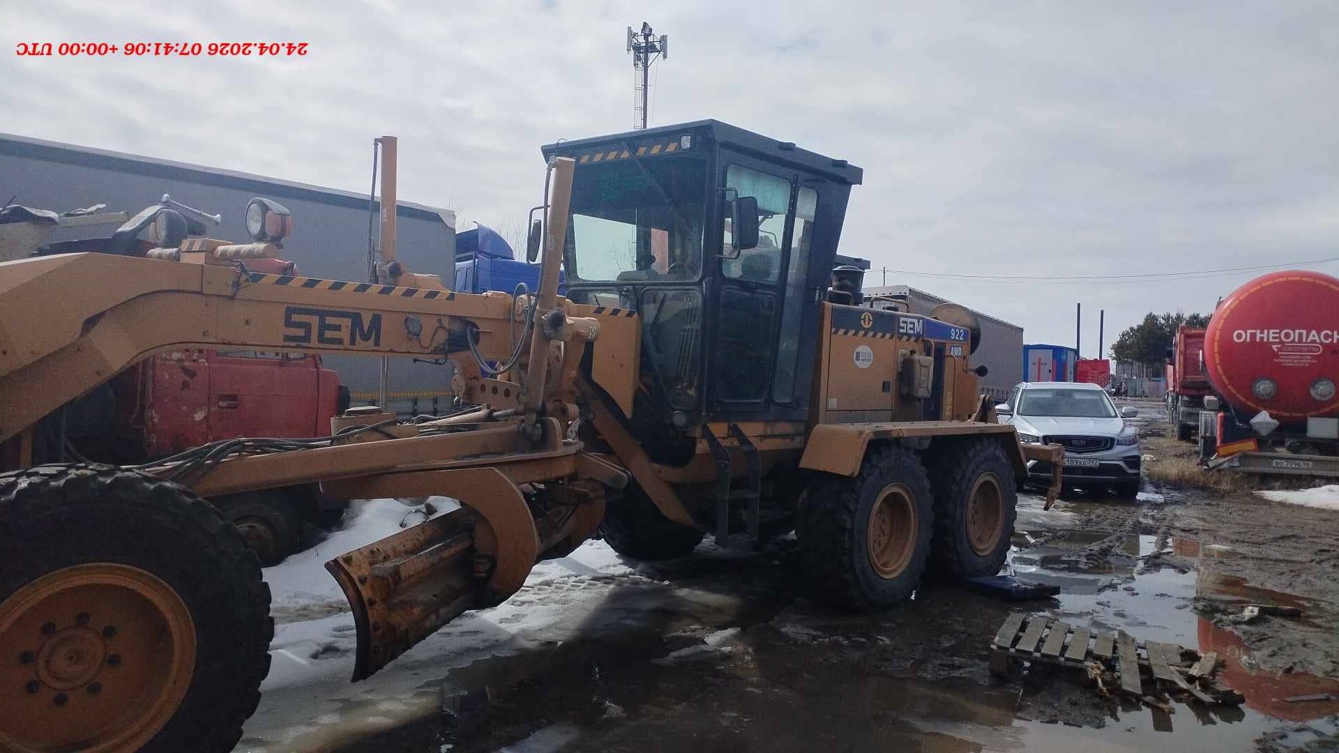SEM 922 AWD