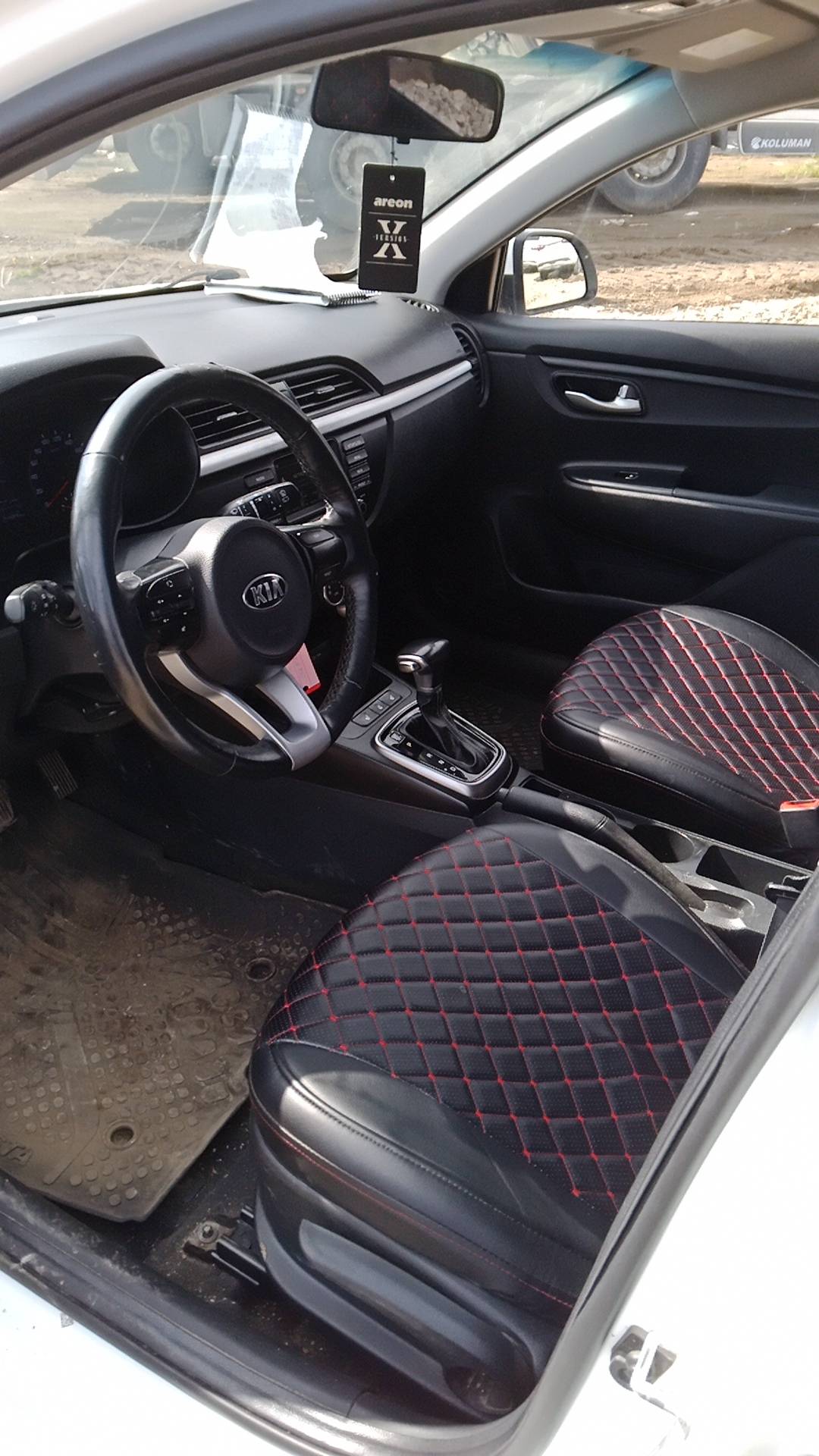 KIA Rio X-Line,  244 845 км, 2019 года