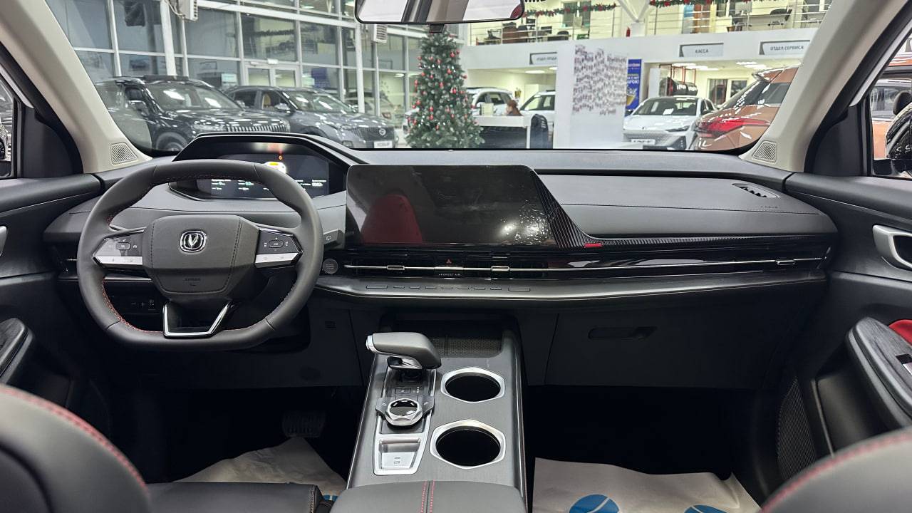 Changan Uni-S Tech 1.5T 7DCT