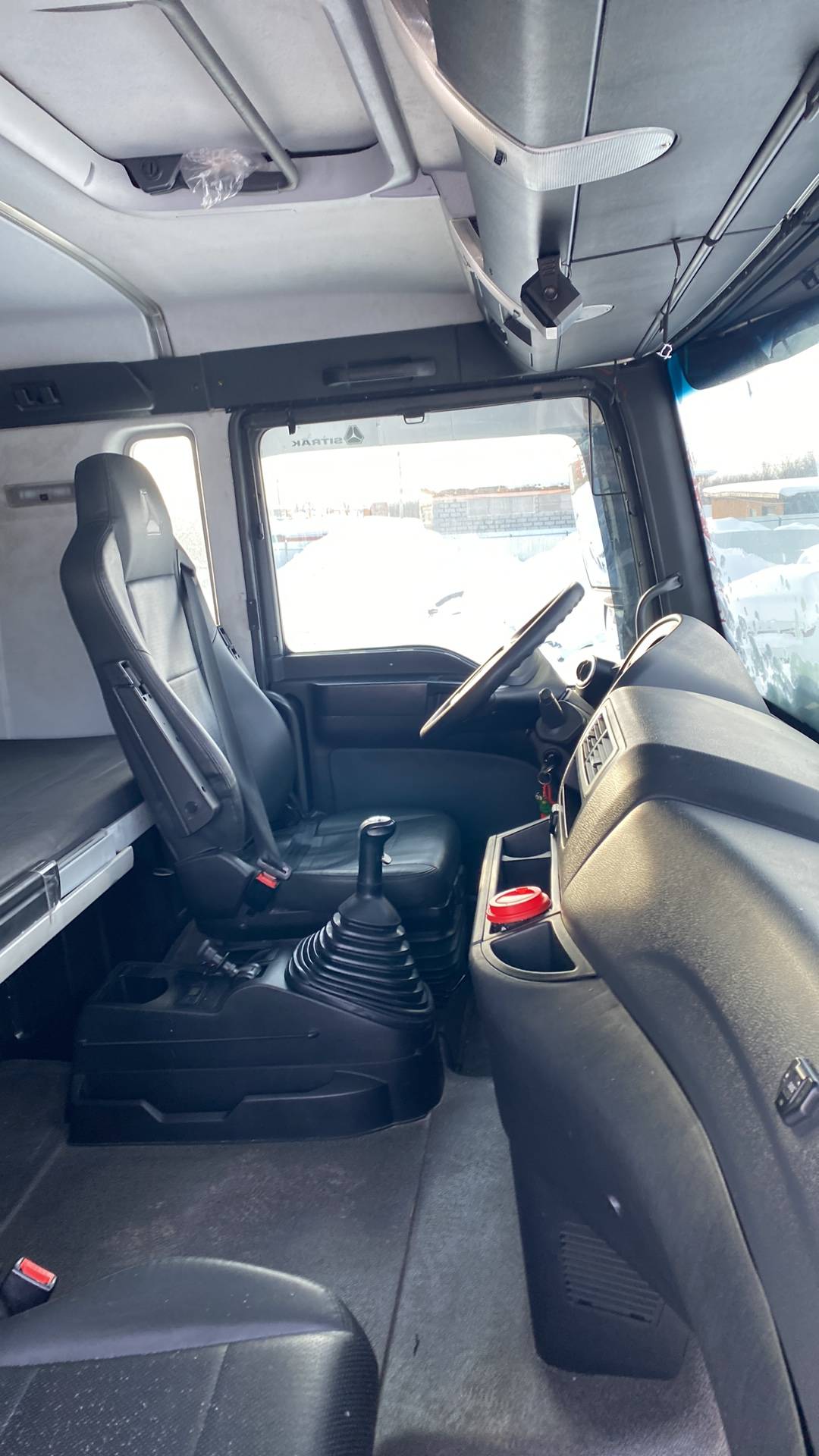 Sitrak ZZ3316V386ME,  136 499 км, 2023 года