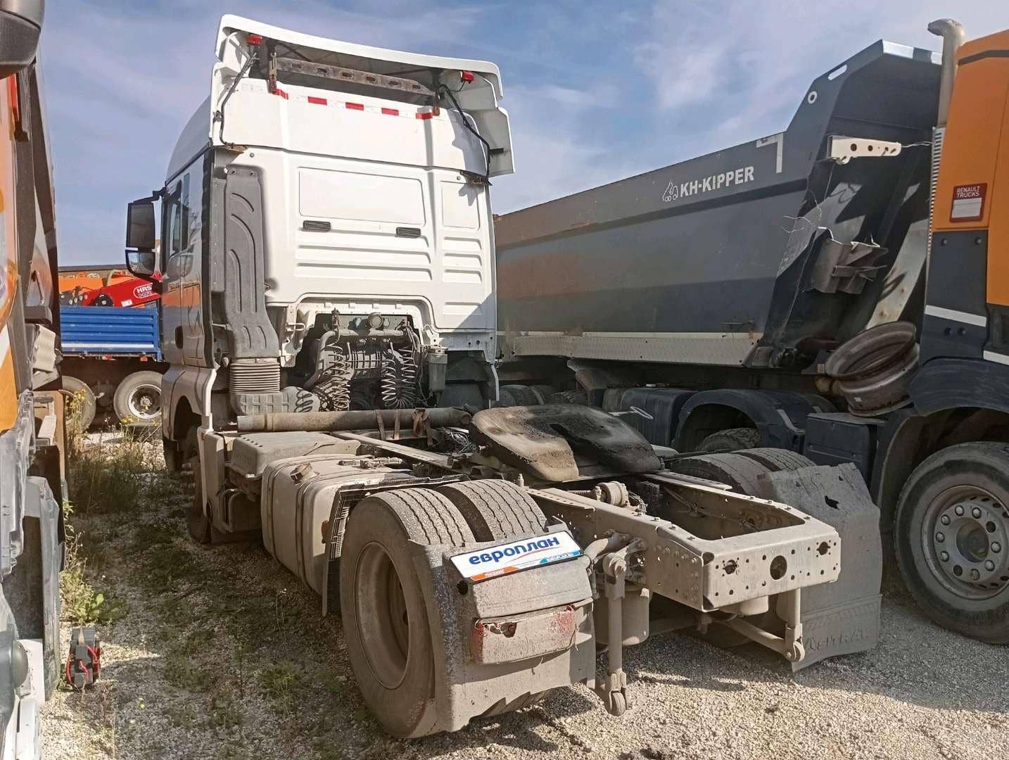 Sitrak ZZ4186V391HE,  484 002 км, 2023 года в лизинг
