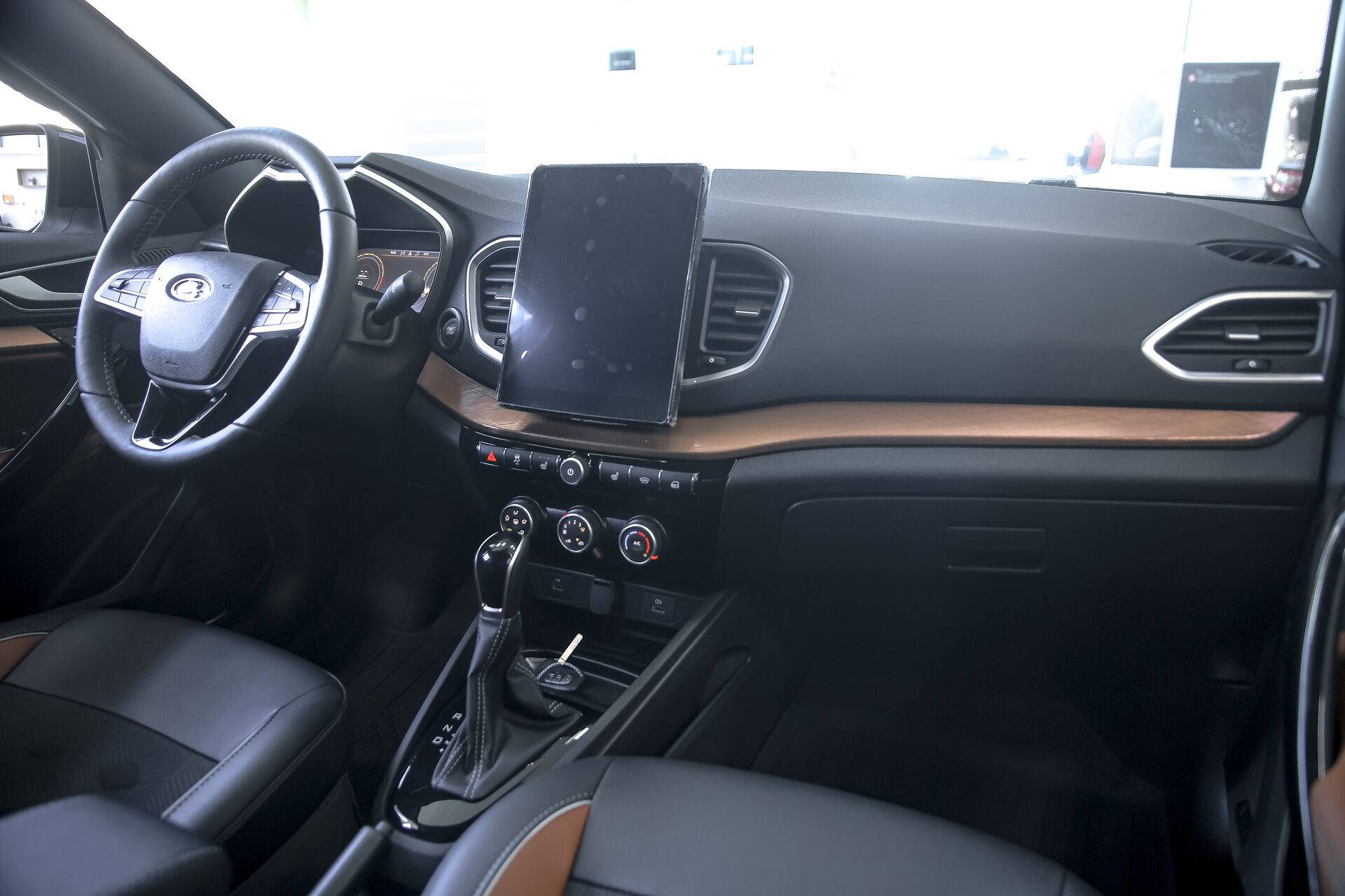 Lada Vesta SW Cross Techno 24 1.8 122hp AT