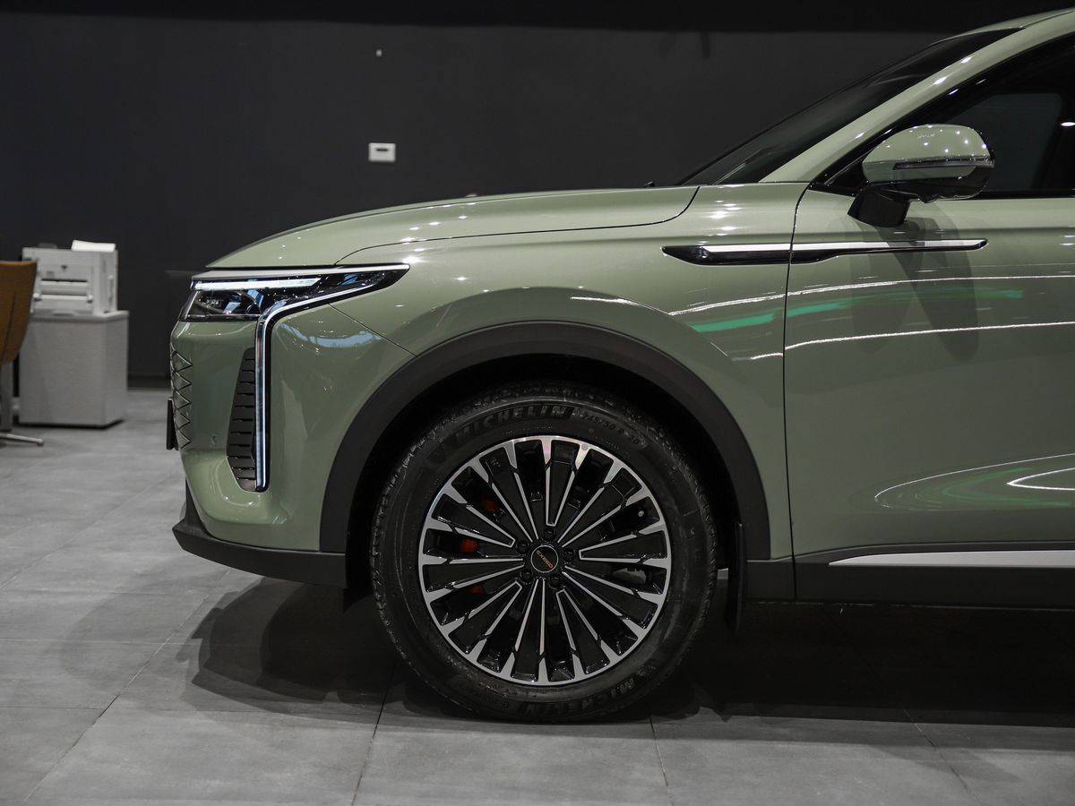 EXEED RX Premium 2.0 TGDI 8AT AWD